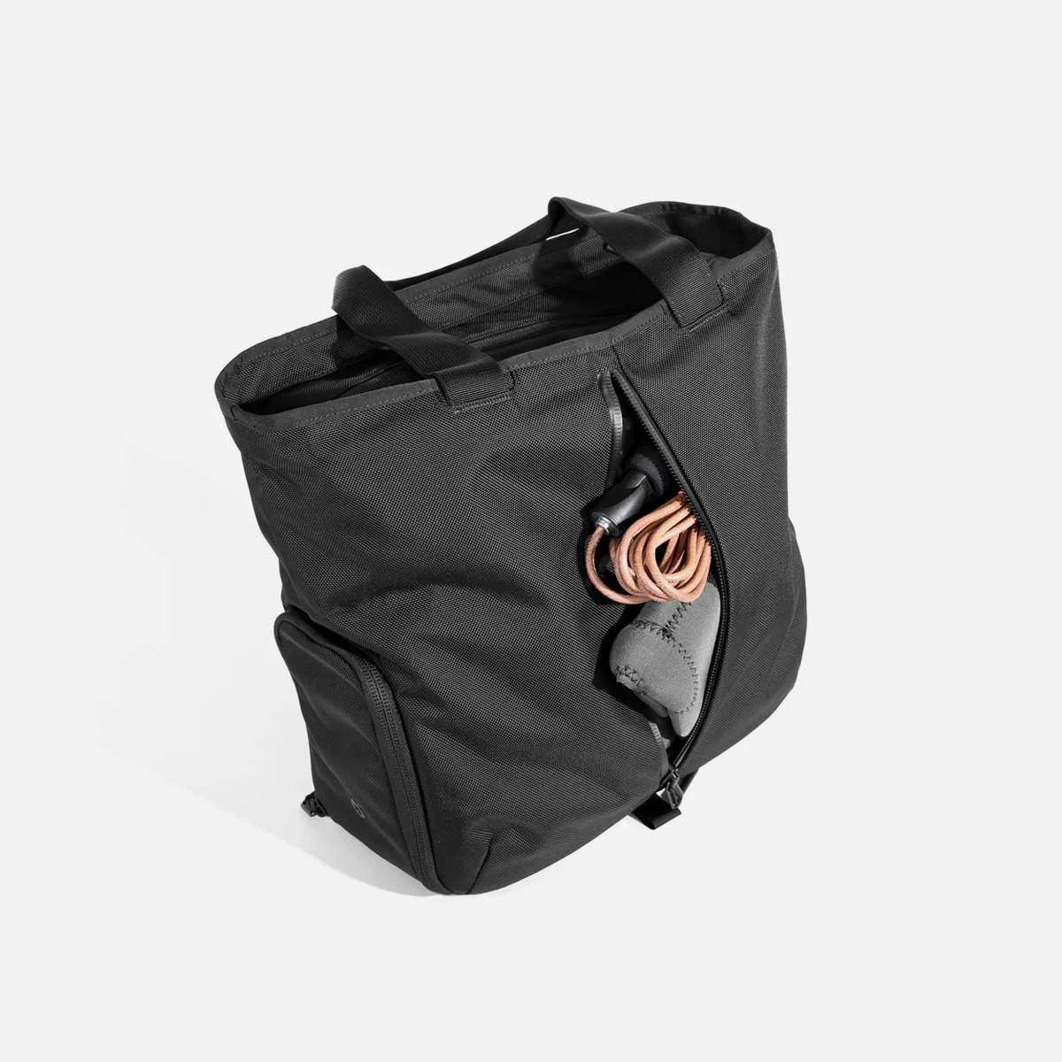 Gym Tote Black — Aer Modern gym bags, travel backpacks and laptop