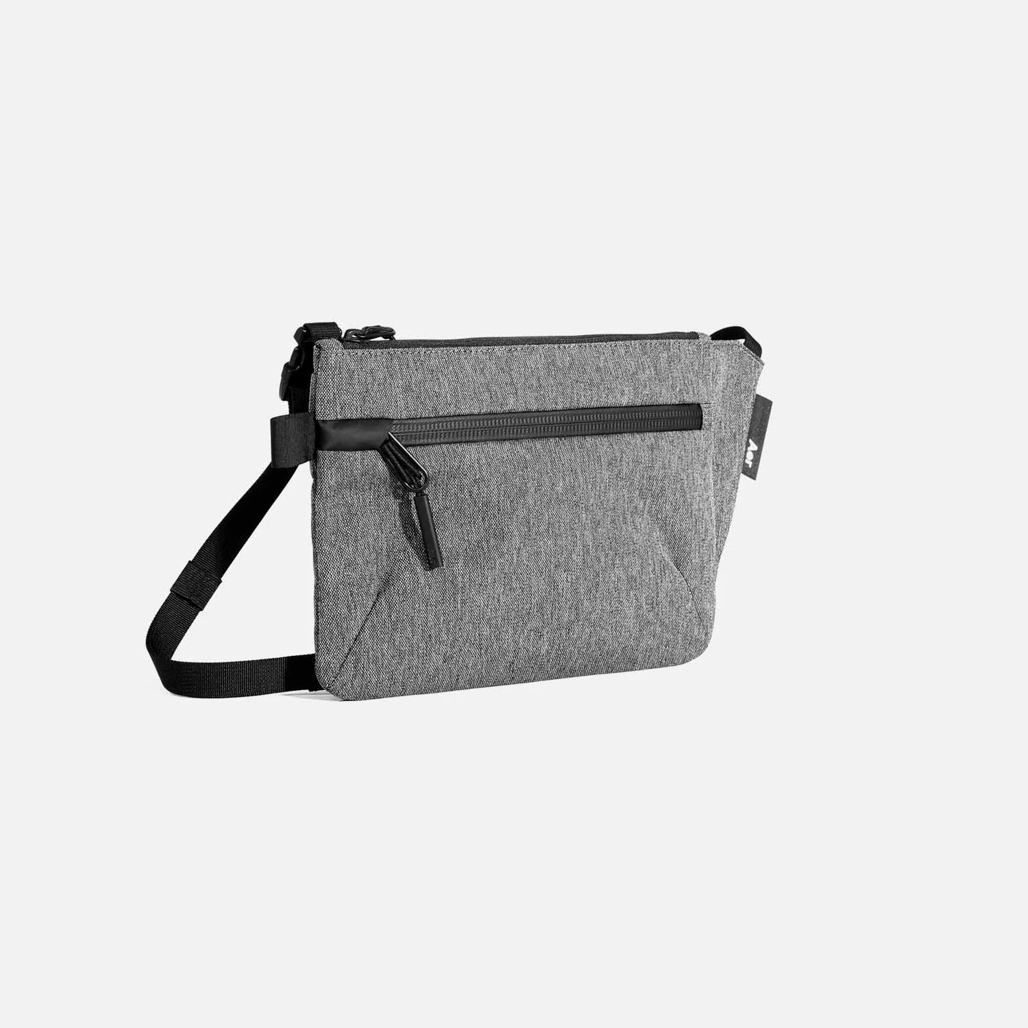 22019_slingpouch_gray_34hero.jpg