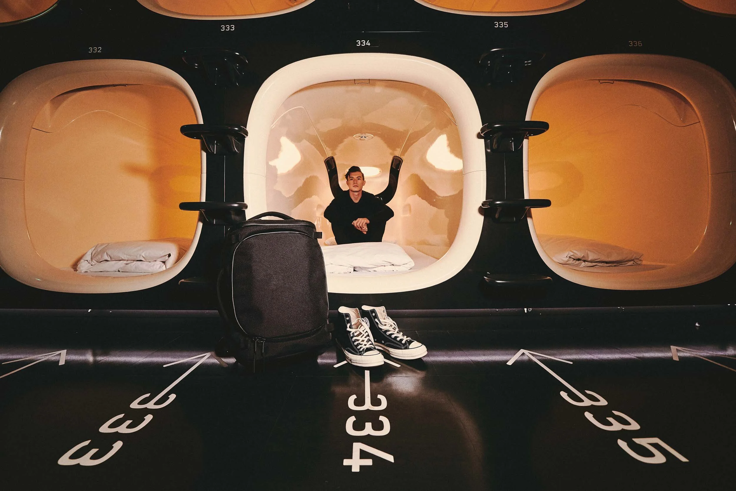 AER21020_capsulepackmax_black_ls14.jpg