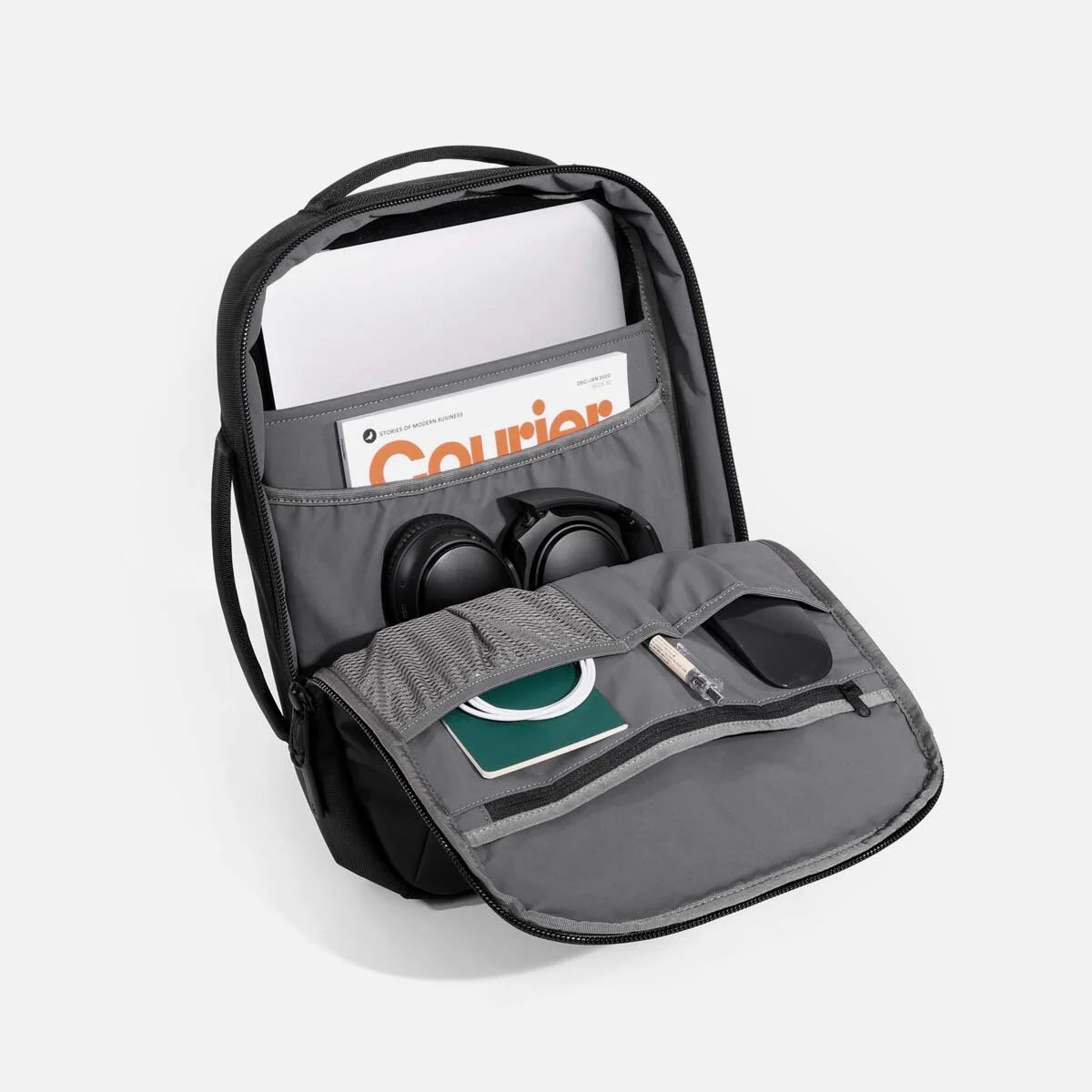 Interior pockets for your everyday essentials.