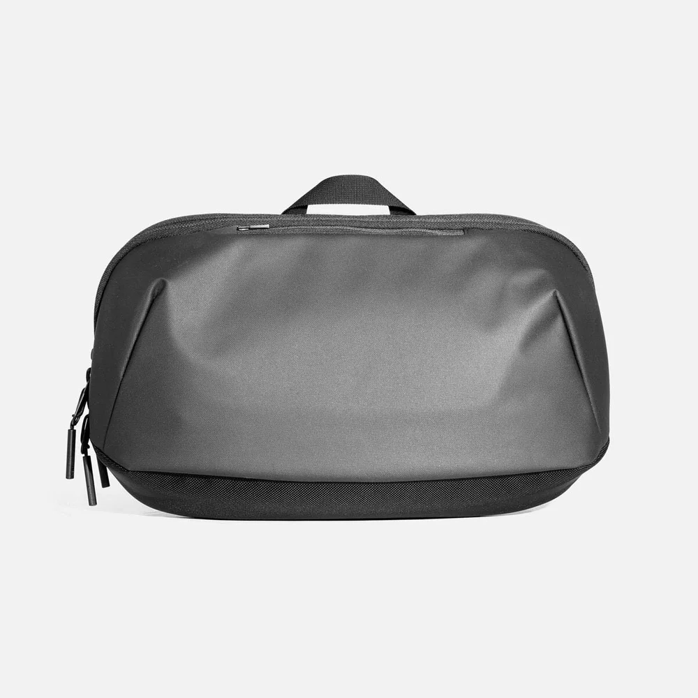 Tech Sling 2 - Black — Aer | Modern gym bags, travel backpacks and ...