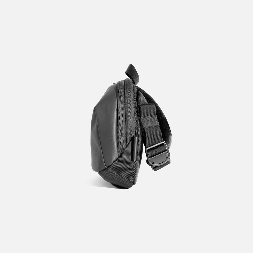 Tech Sling 2 - Black — Aer | Modern gym bags, travel backpacks and ...