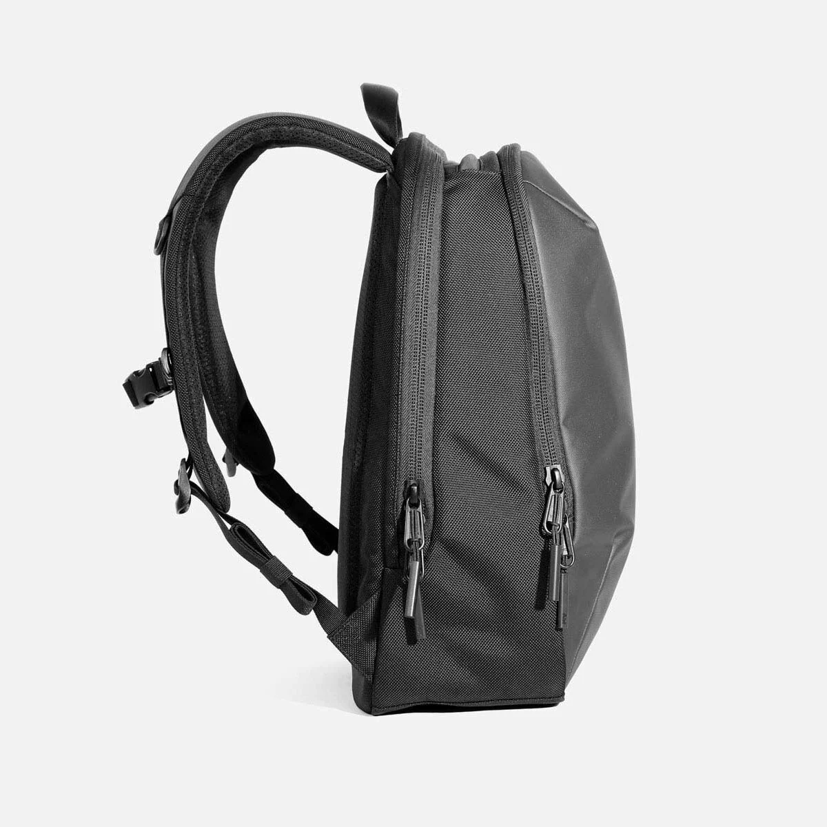 Toolbox-inspired design allows the bag to stand on its own.