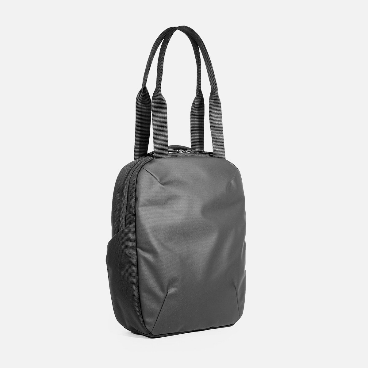 Tech Tote - Black — Aer | Modern gym bags, travel backpacks and 