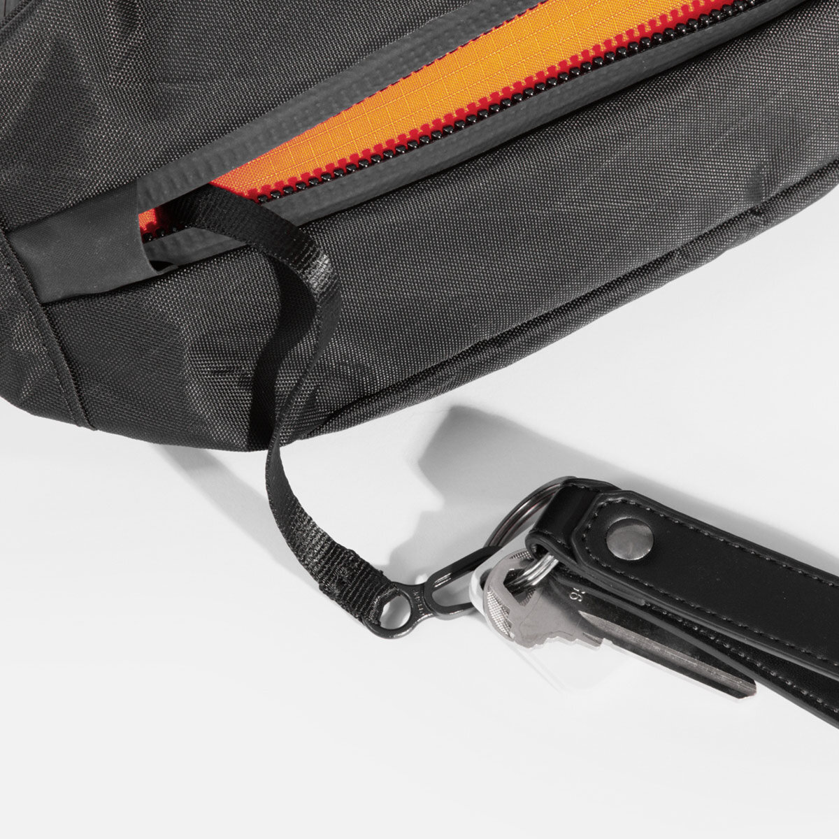 City Sling X-Pac - Black — Aer | Modern gym bags, travel backpacks 