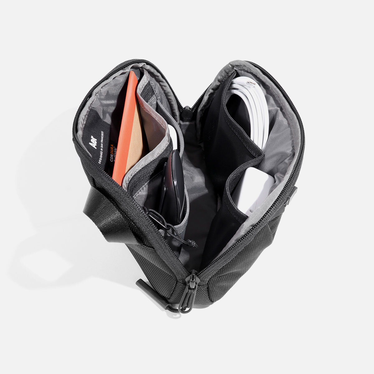 Slim Pouch - Black — Aer | Modern gym bags, travel backpacks and laptop  backpacks designed for city travel