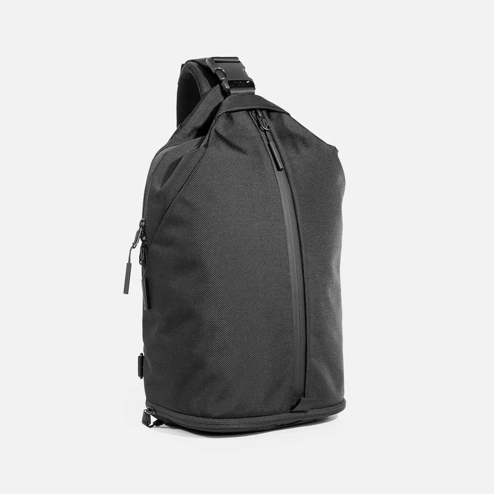 Sling Bag 3 - Black  Aer | Modern gym bags, travel backpacks and laptop  backpacks designed for city travel