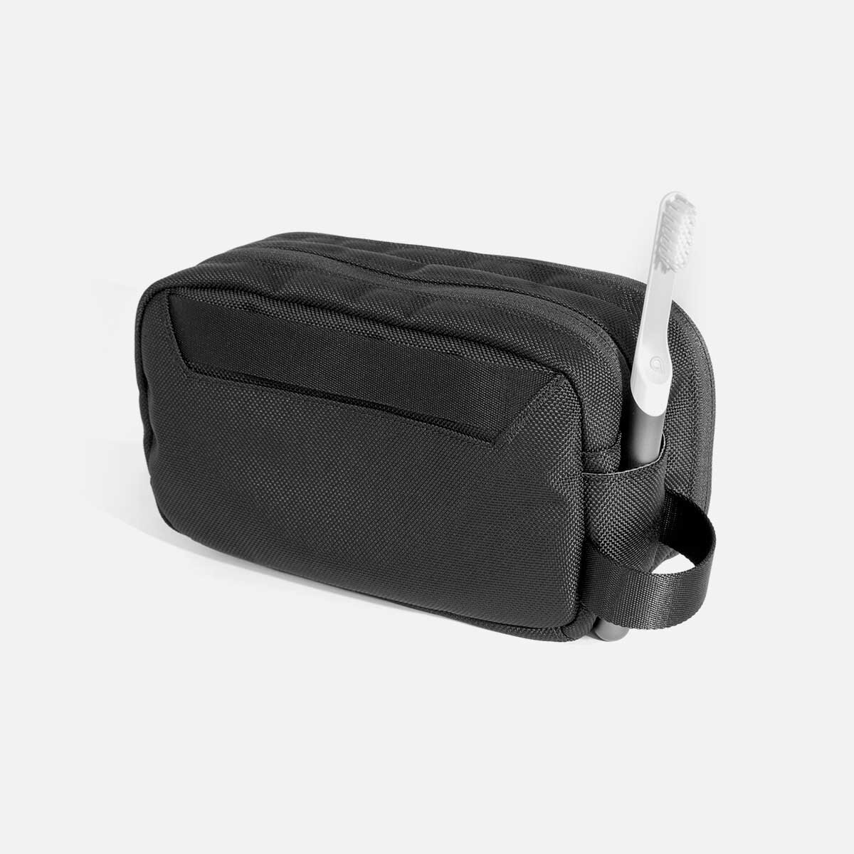 Exterior toothbrush holder.