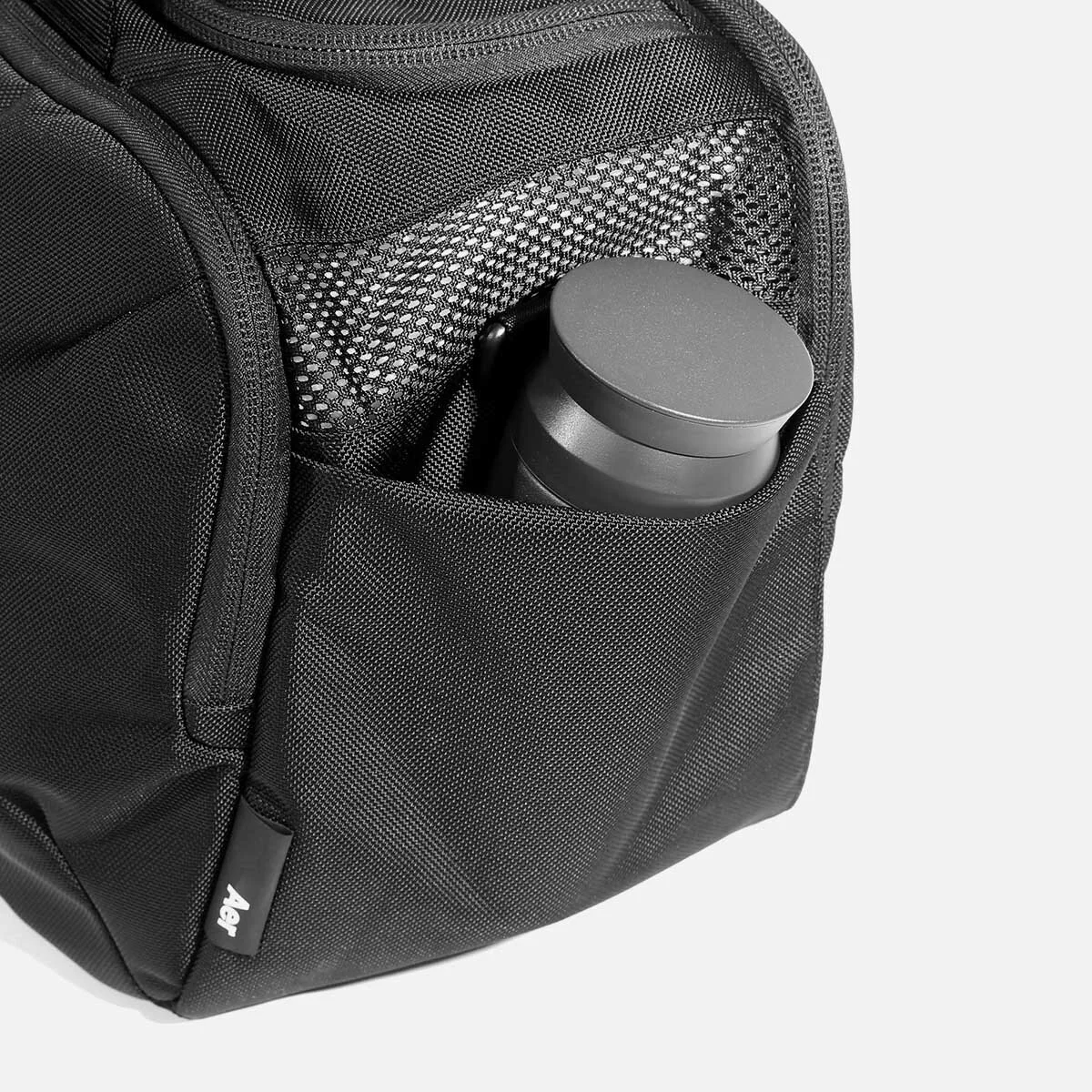 Exterior water bottle pocket.