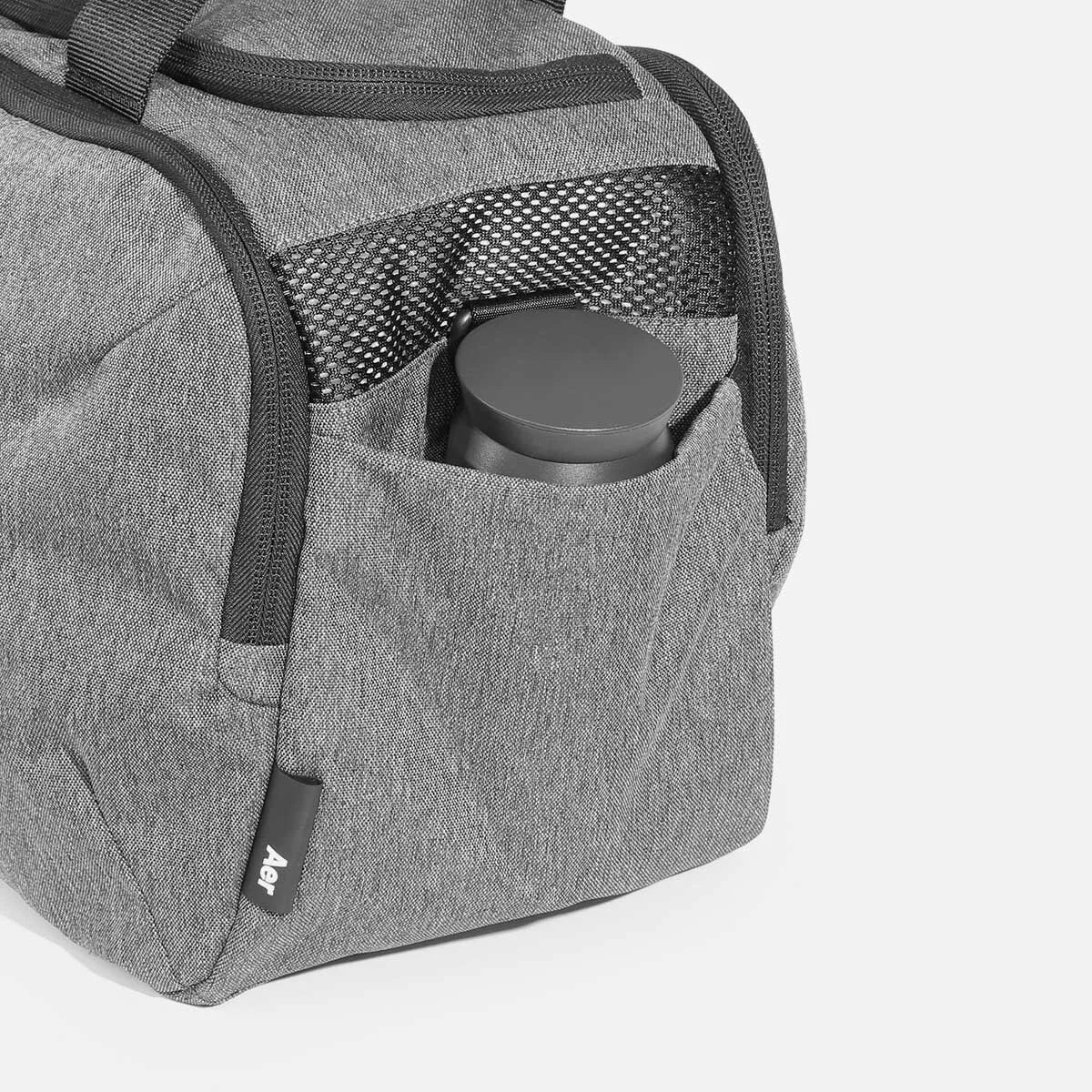 Exterior water bottle pocket.