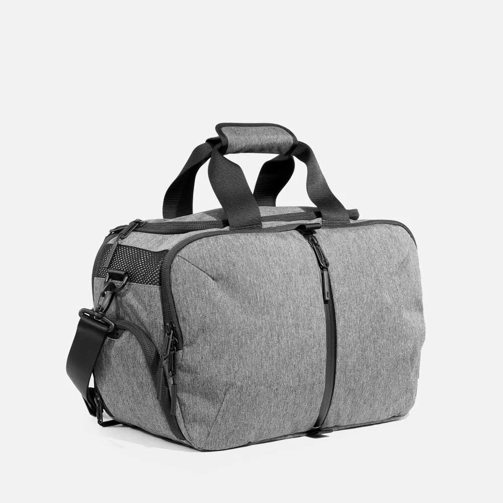 Gym Duffel 3 — Aer Modern gym bags, travel backpacks and laptop