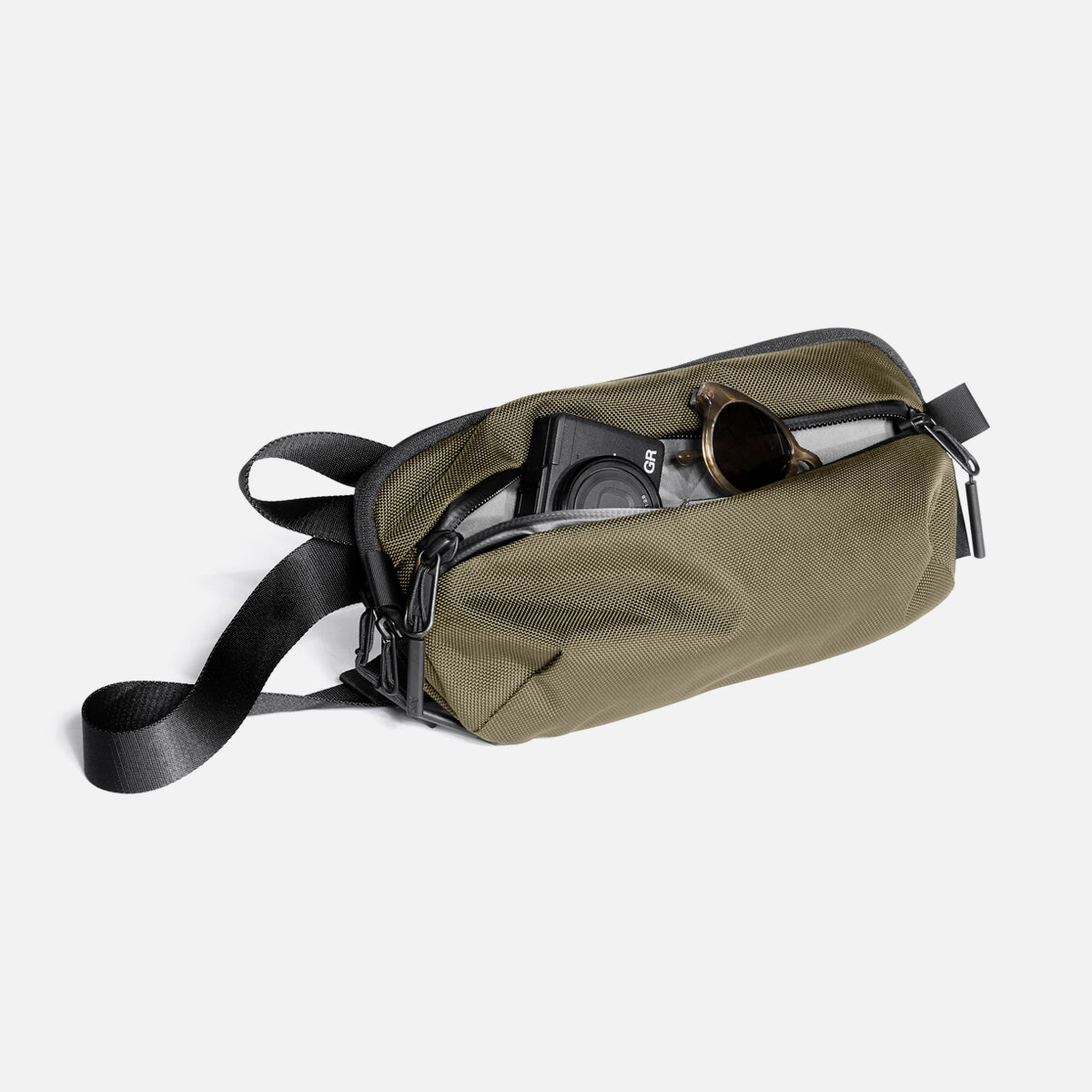 Day Sling 2 - Olive — Aer | Modern gym bags, travel backpacks and ...