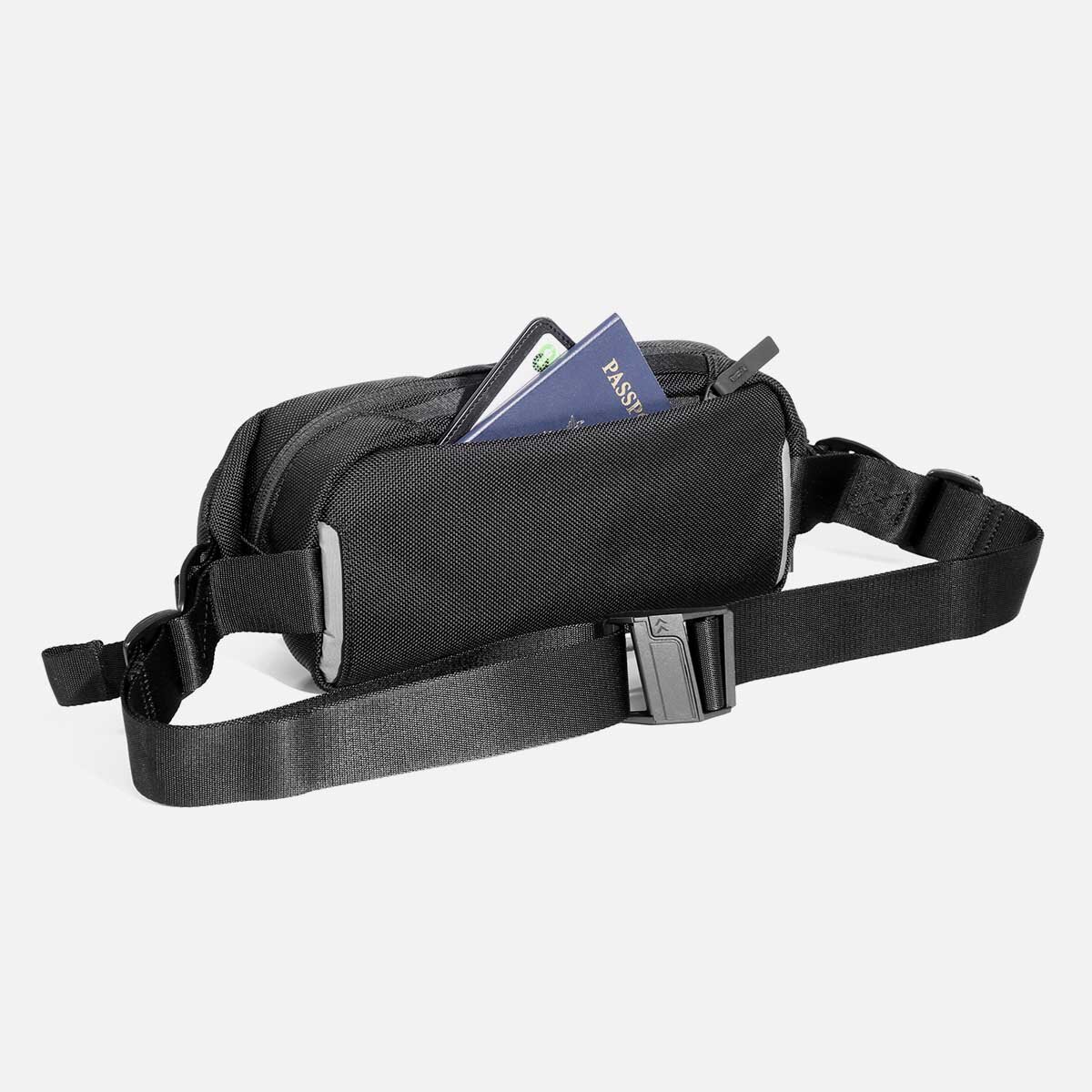 City Sling 2 - Black — Aer | Modern gym bags, travel backpacks and 