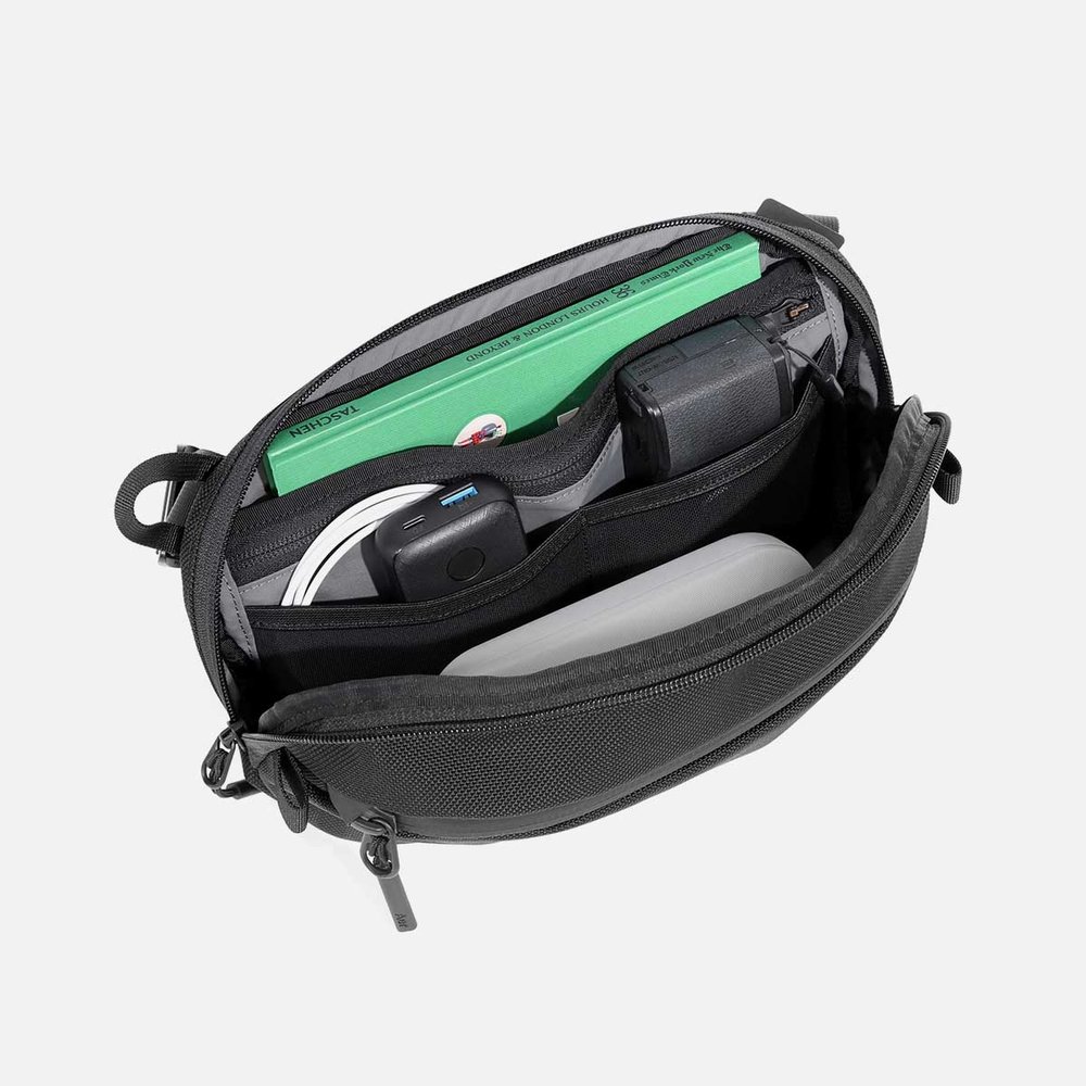 Reis Muildier maart Day Sling 3 - Black — Aer | Modern gym bags, travel backpacks and laptop  backpacks designed for city travel