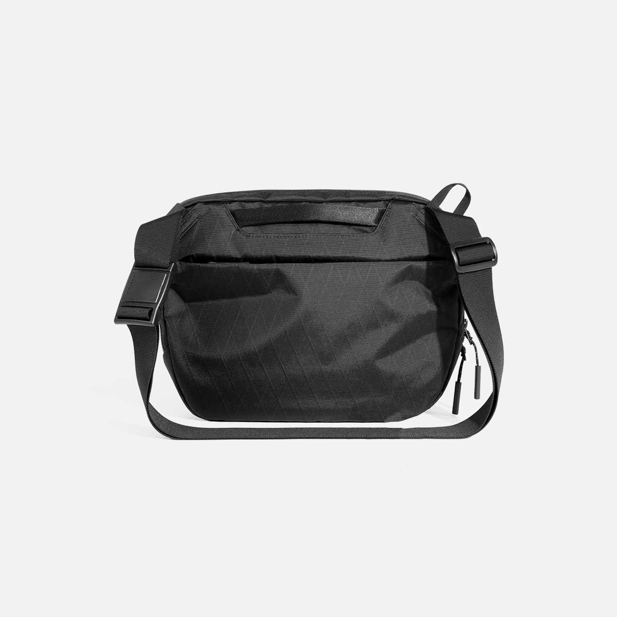 Day Sling 3 Max X-Pac - Black — Aer | Modern gym bags, travel backpacks ...
