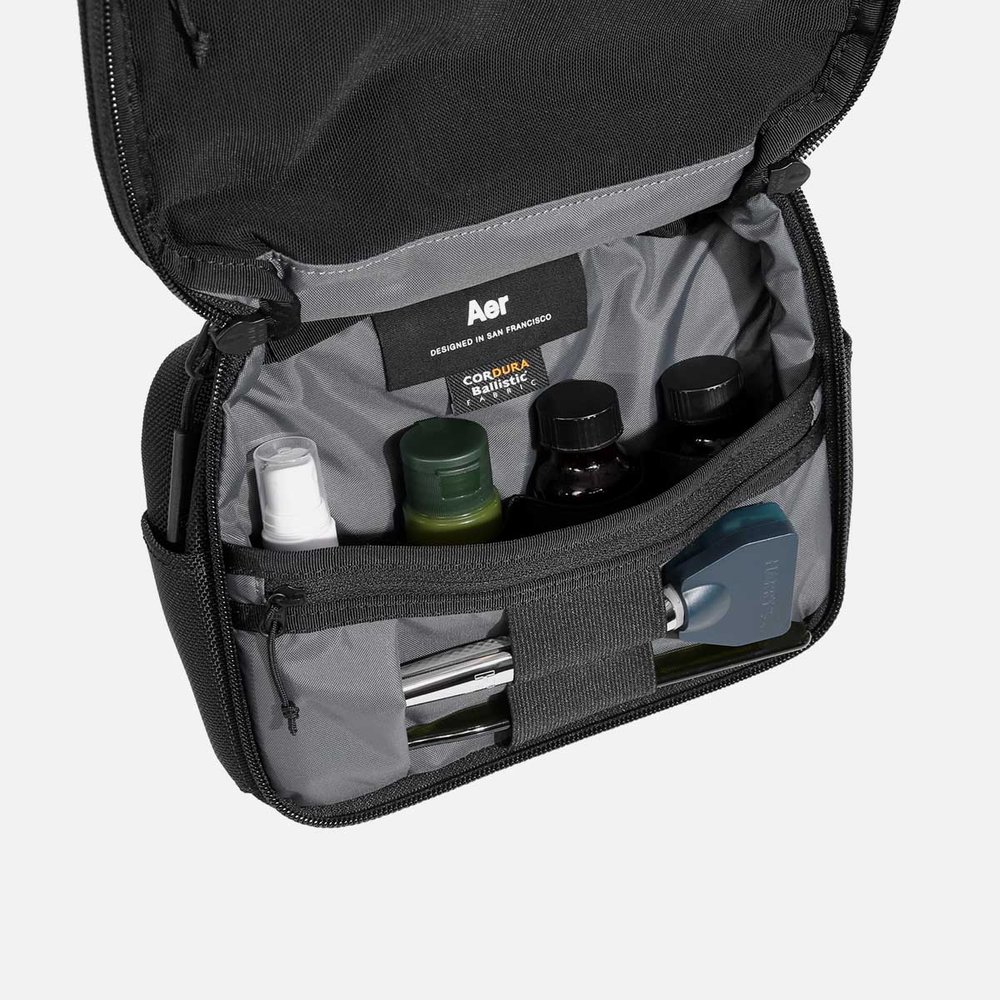 visitar atleta Aplaudir Travel Kit 2 - Black — Aer | Modern gym bags, travel backpacks and laptop  backpacks designed for city travel