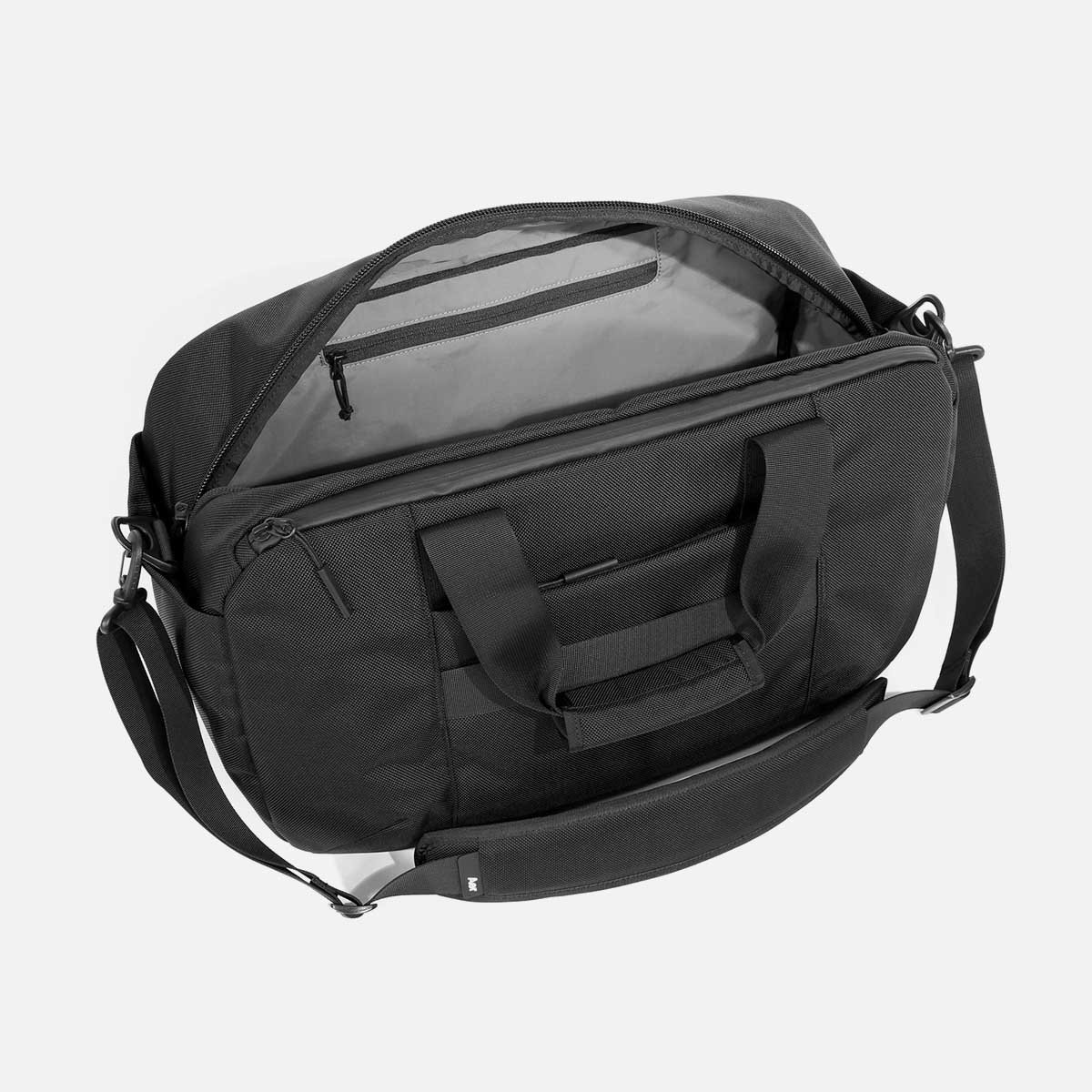 Travel Weekender - Black — Aer | Modern gym bags, travel backpacks 