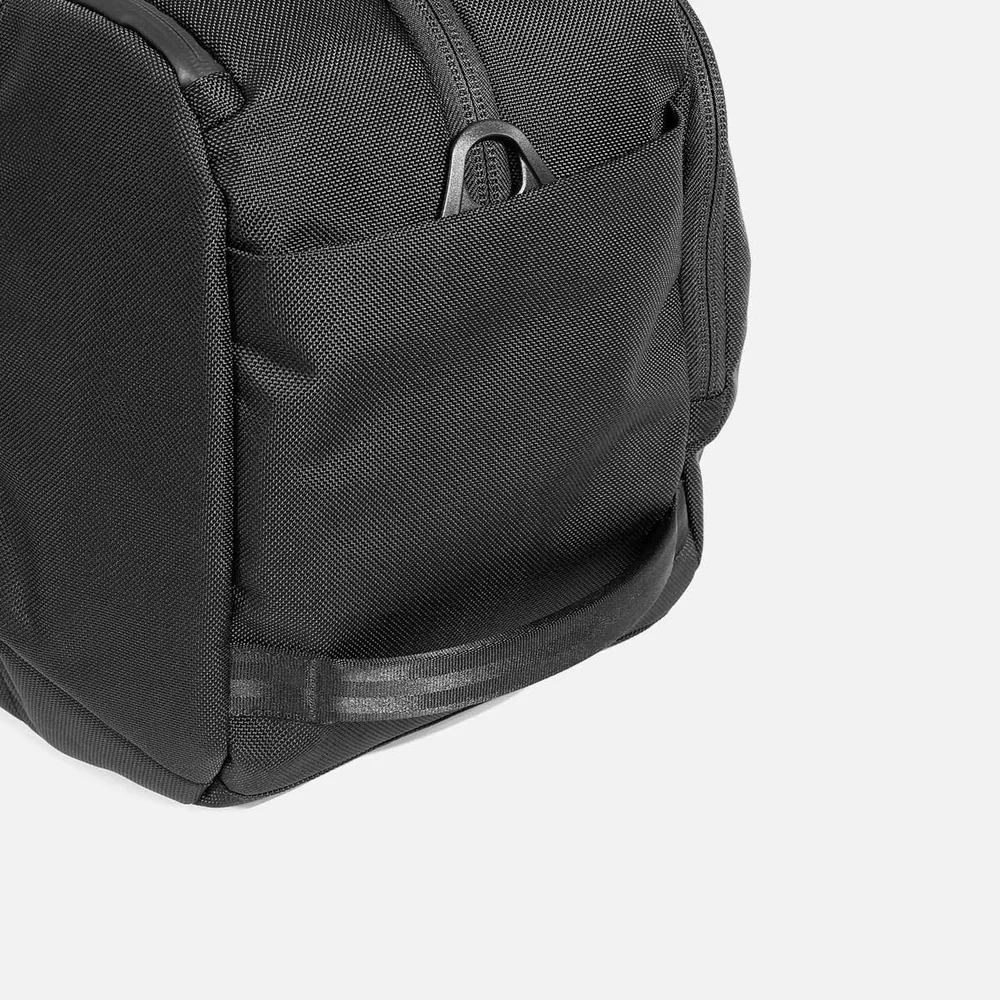 Travel Weekender - Black — Aer | Modern gym bags, travel backpacks 