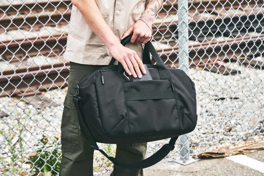 Travel Weekender - Black — Aer | Modern gym bags, travel backpacks  