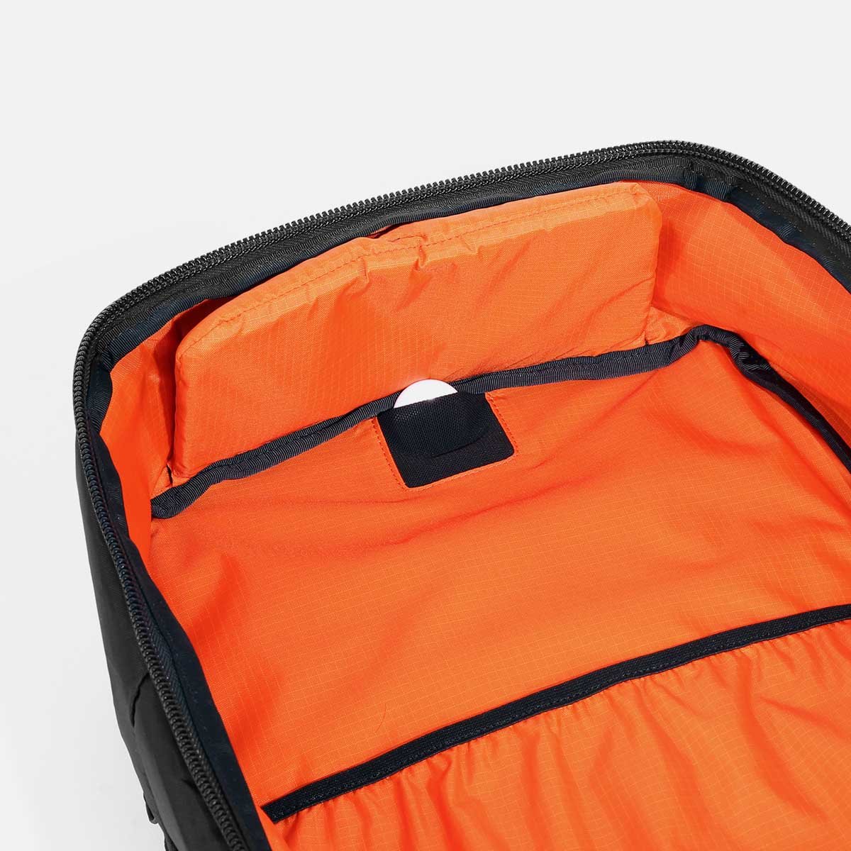 City Pack Pro X-Pac - Black — Aer | Modern gym bags, travel backpacks ...