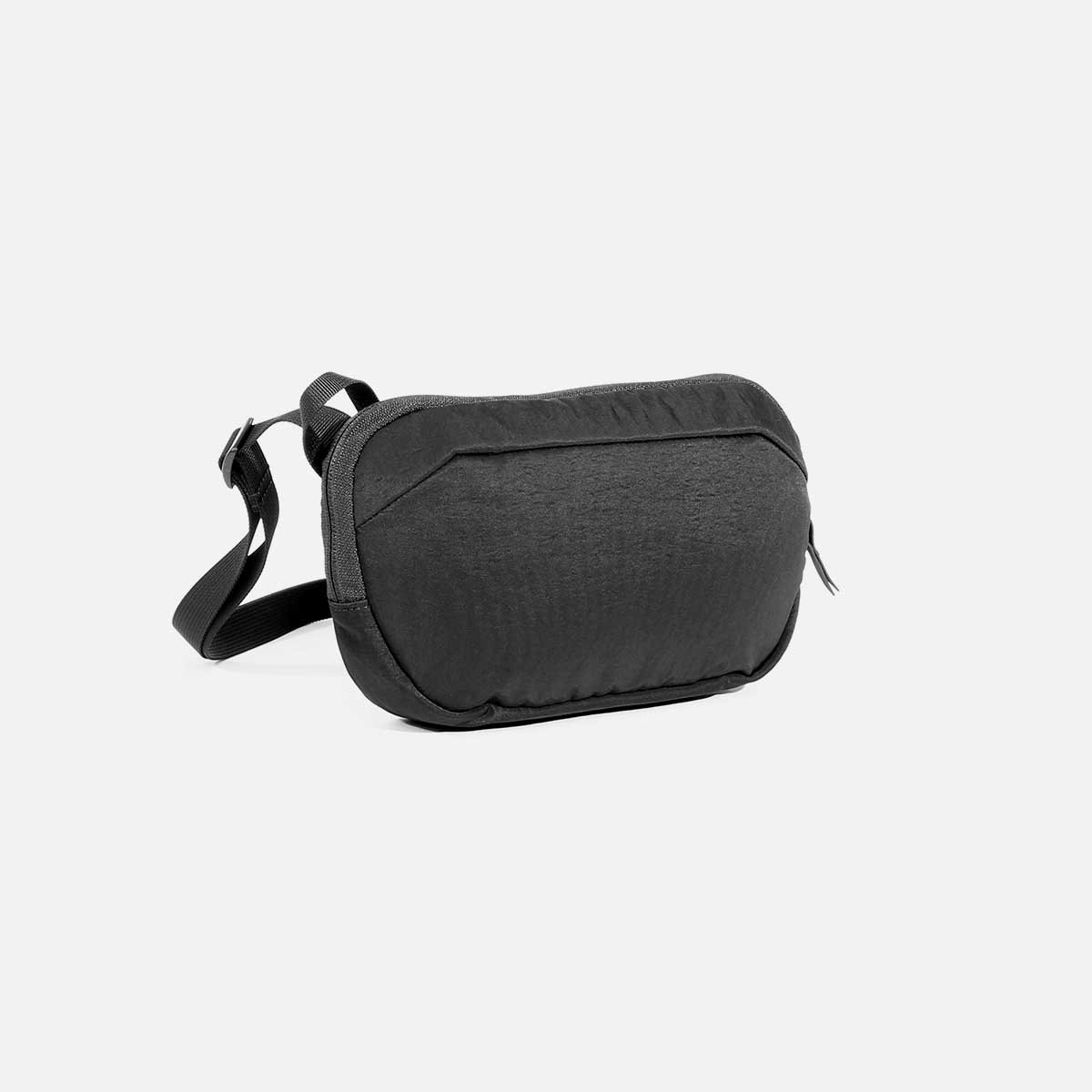 Go Sling 2 - Black — Aer | Modern gym bags, travel backpacks and 