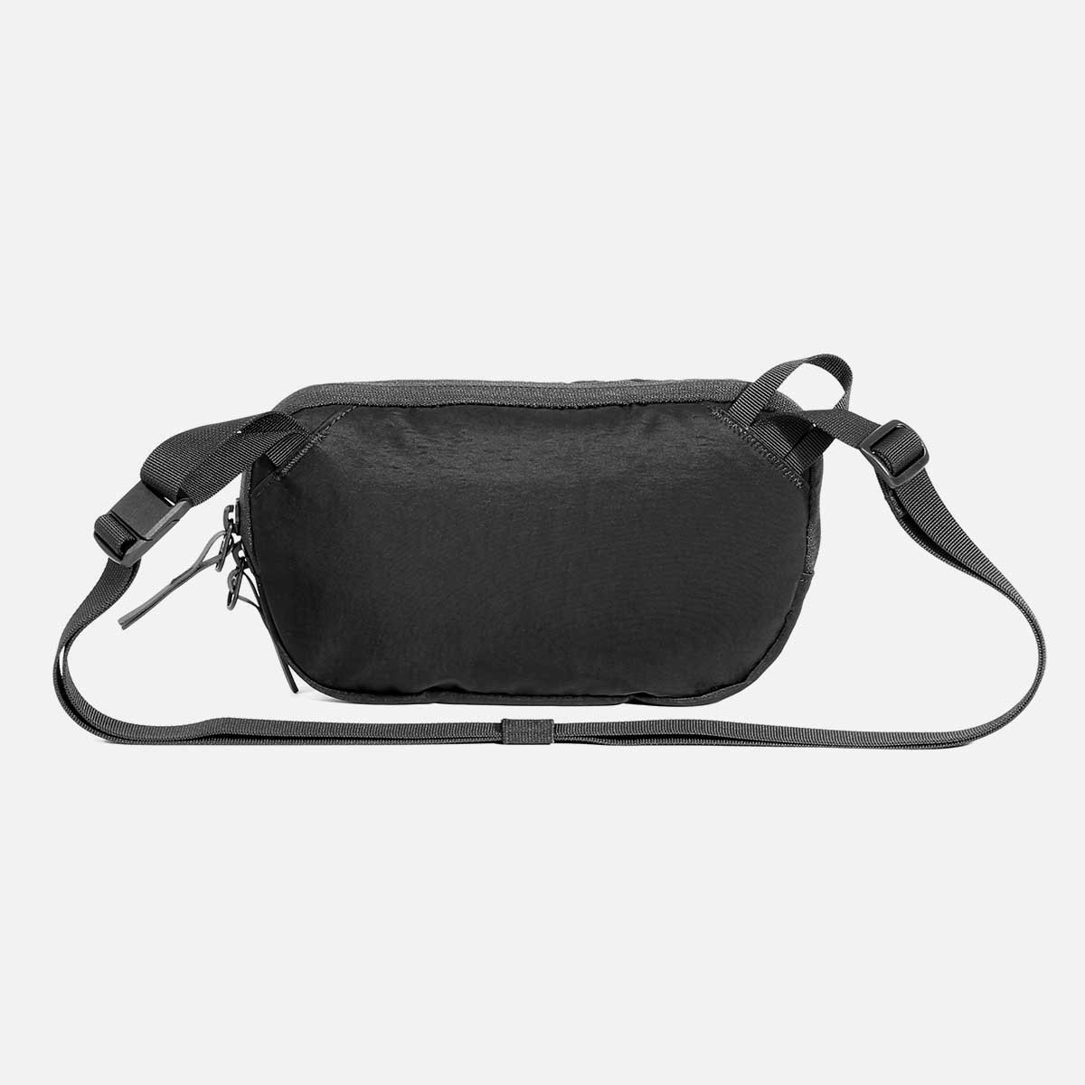 Go Sling 2 - Black — Aer | Modern gym bags, travel backpacks and 