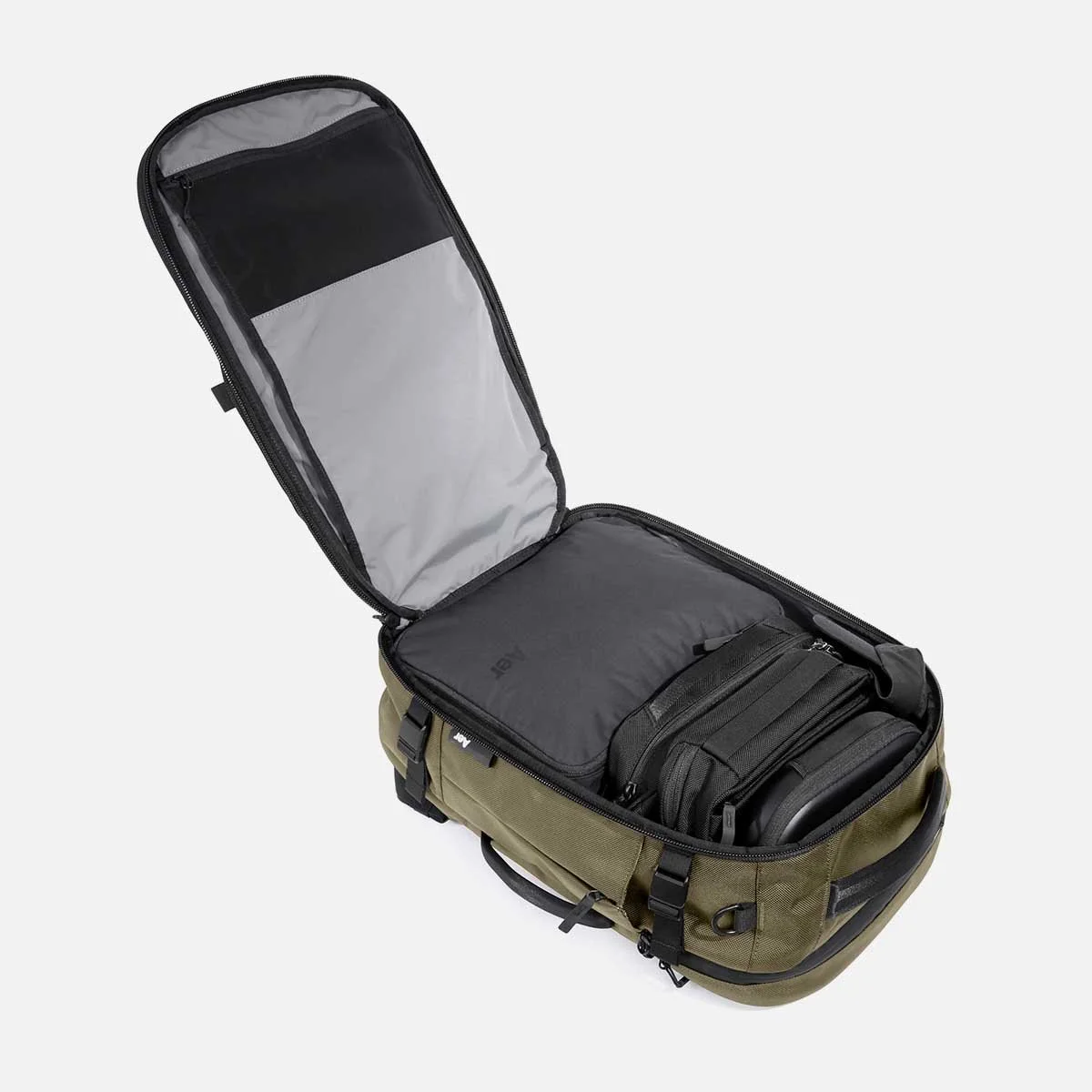 AER25032_travelpack3_olive_interior.jpg