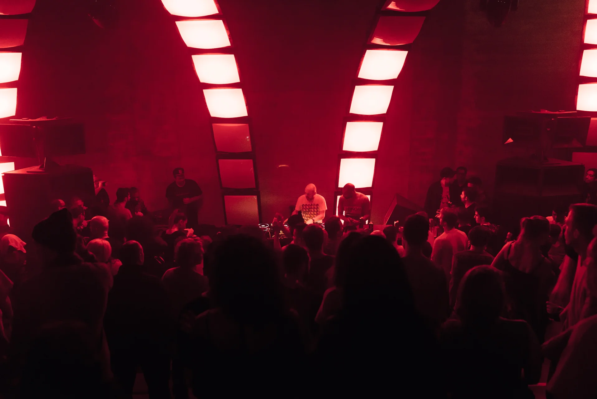 20151014 _BlackCoffee_RADION_TimBuiting.jpg
