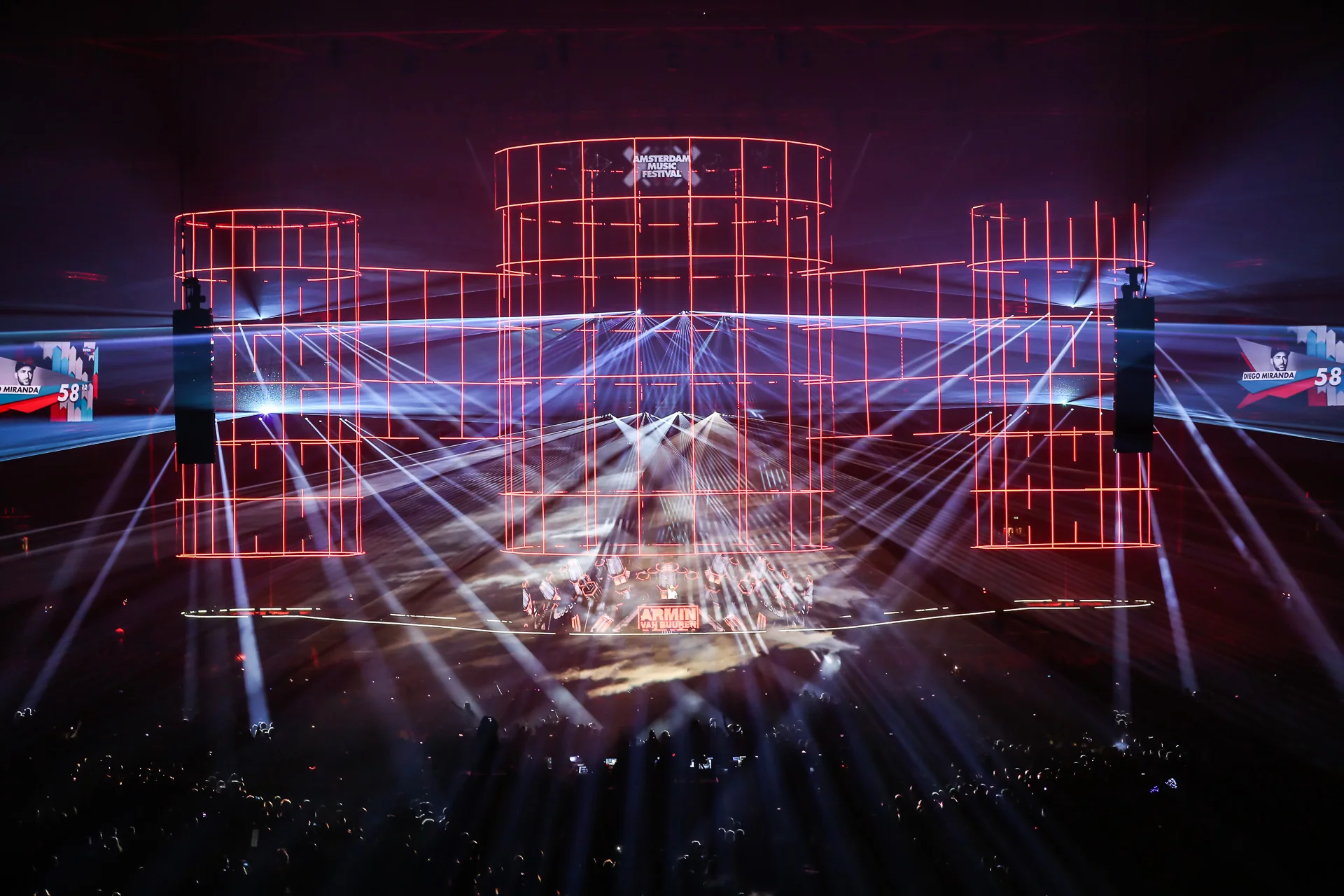 VincentvandenBoogaard_AMF_ARENA_20151016.JPG