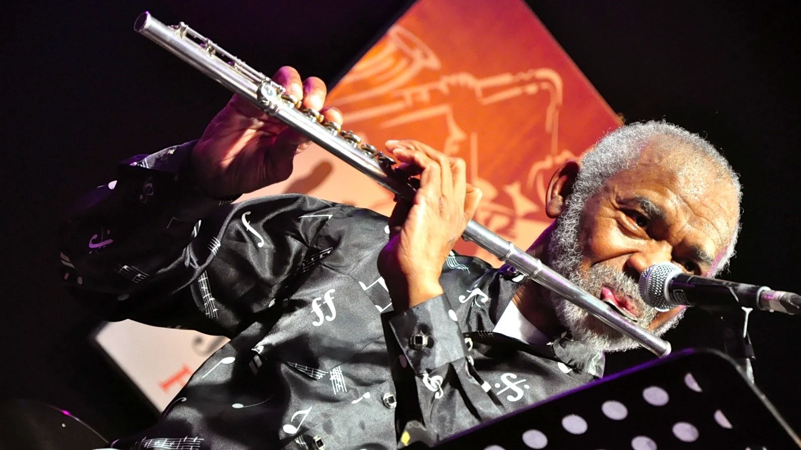 Hero_Jakarta International_Java_Jazz_Festival_Azwari_Nugraha_Creative_Commons.jpg