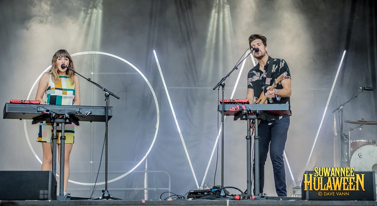 10-30-16_DPV_5303_Hulaween_Oh_Wonder_by_Dave_Vann.jpg