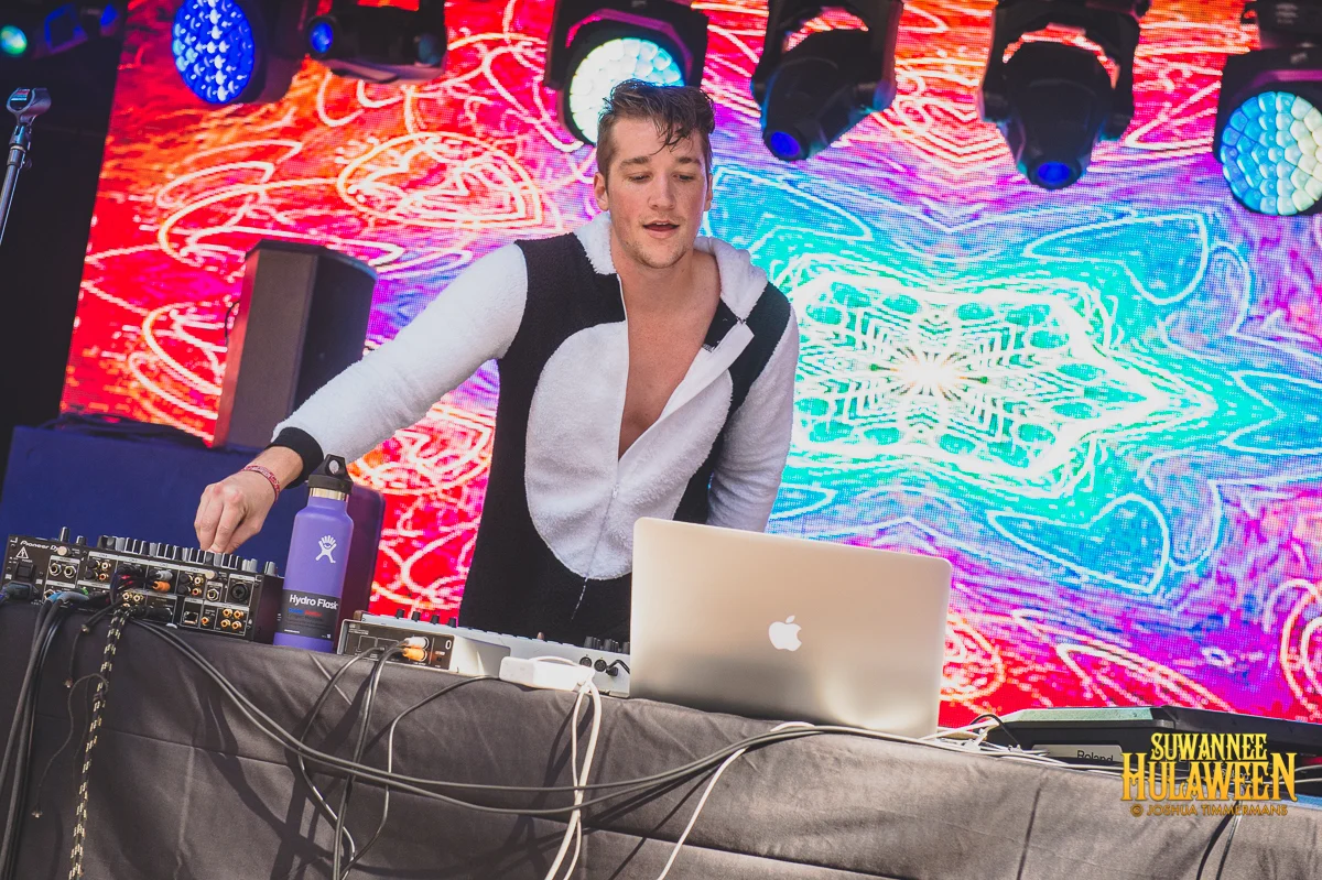 Hulaween-Timmermans-Day 3-20161029-094.jpg