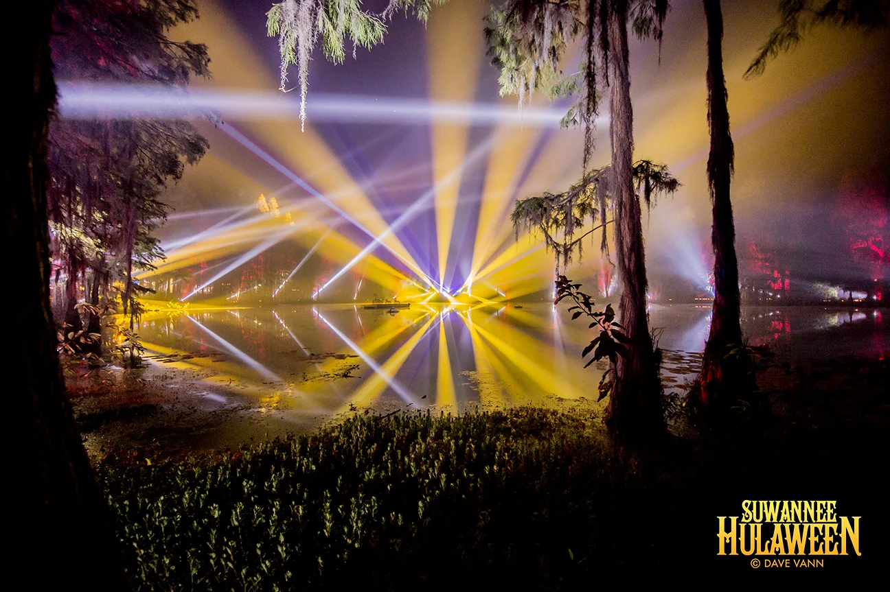 10-28-16_FDPV_0751_Hulaween_Spirit_Lake_by_Dave_Vann.jpg