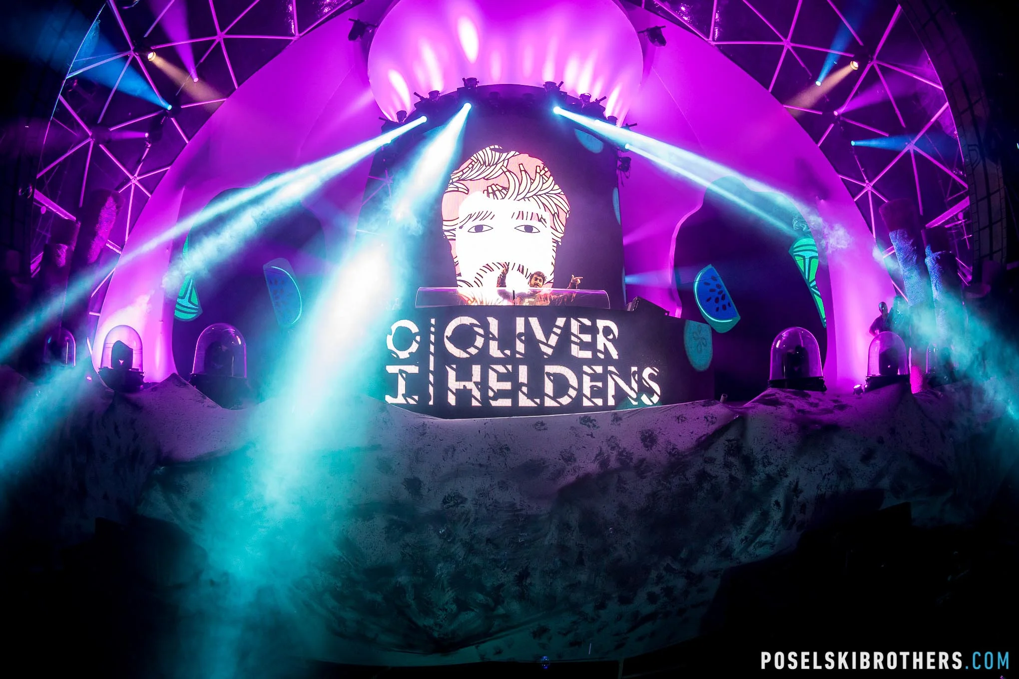 09-02-17 OliverHeldensElectricZooWM-25.jpg