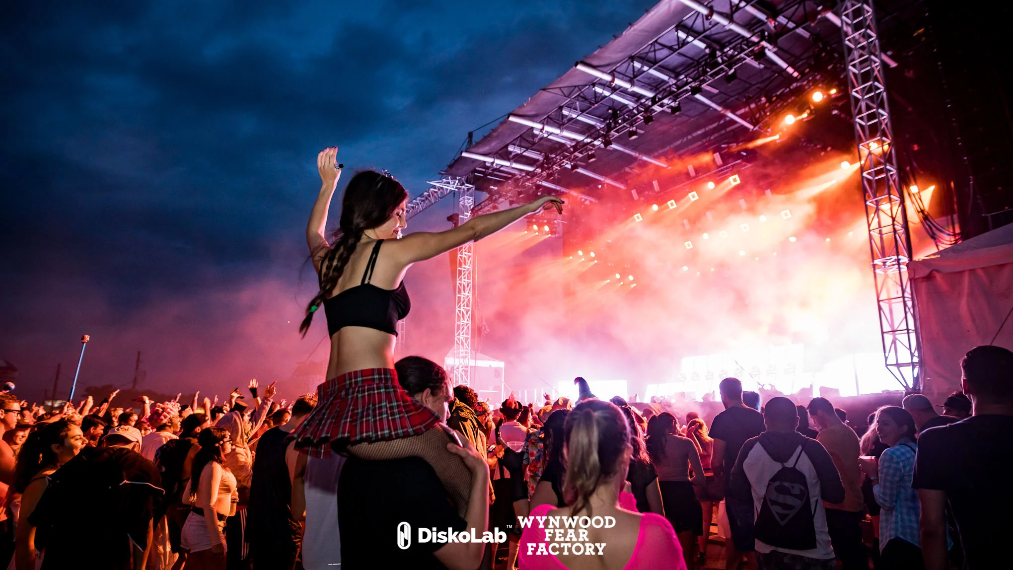 10-28-17 WynwoodFearFactoryPoselskiBrothersHi-19.jpg