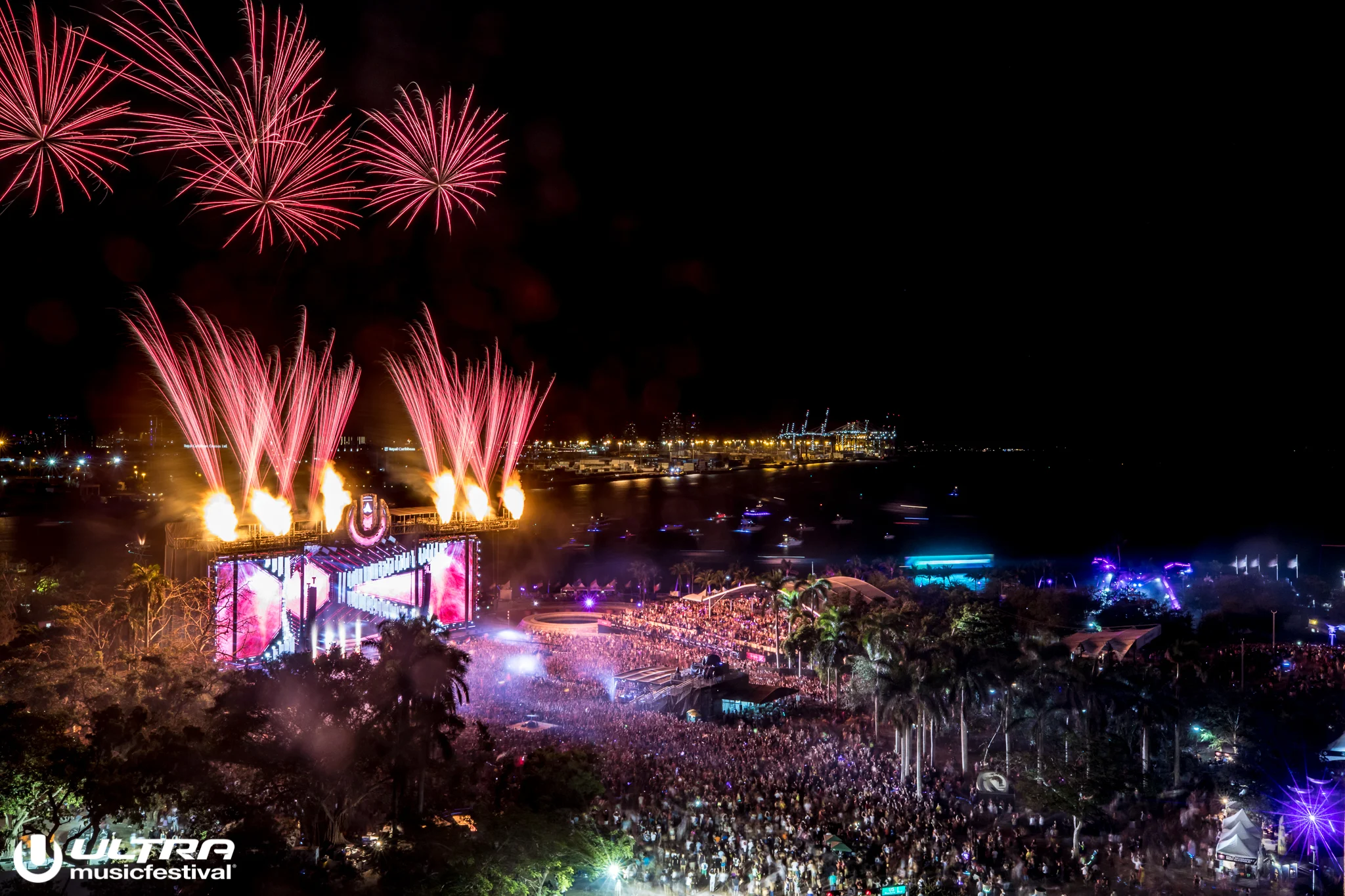 Main Stage, photo by aLIVE Coverage.jpg