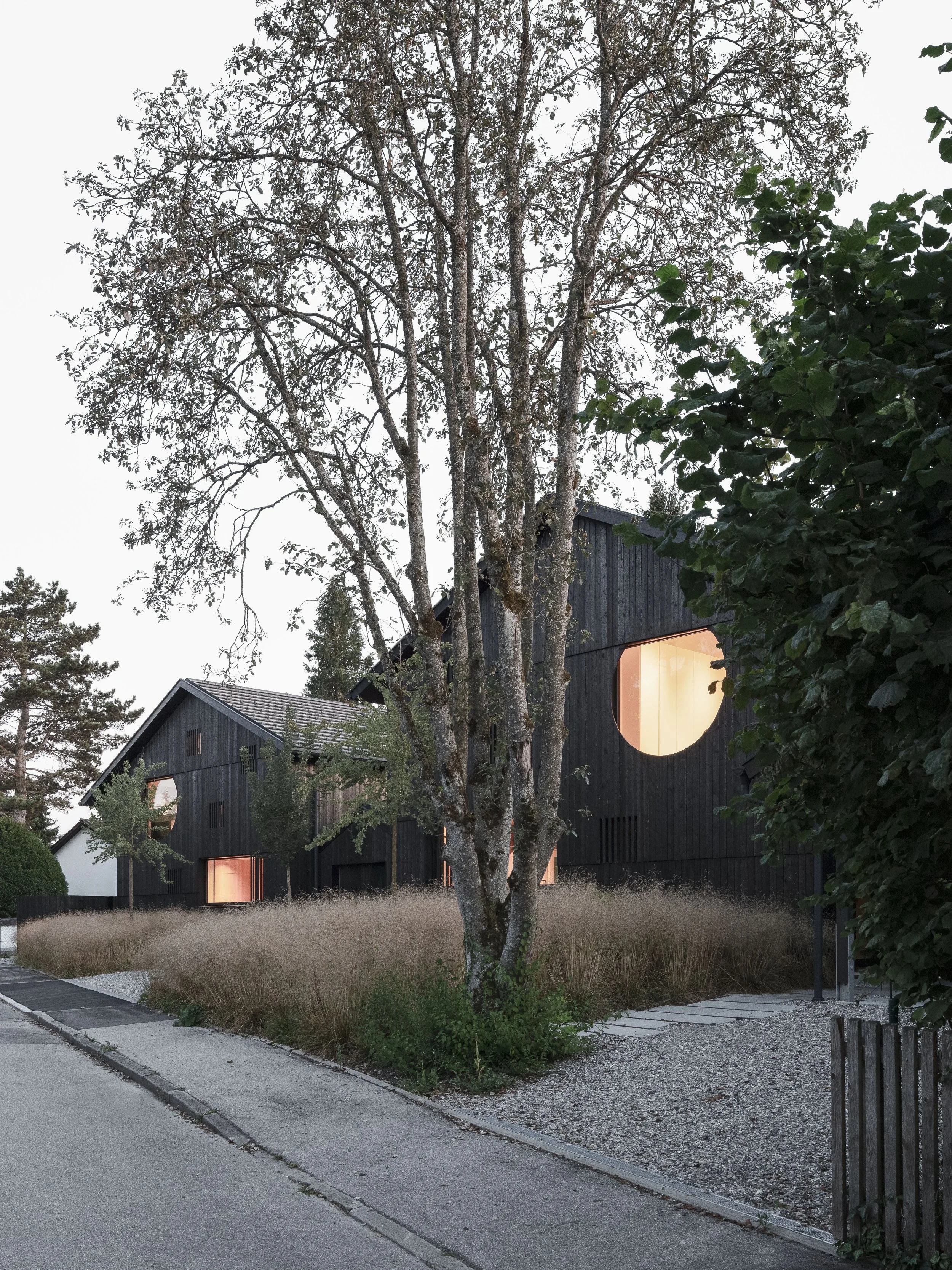 2012 HOUSES WITH ONE PILLAR 2025