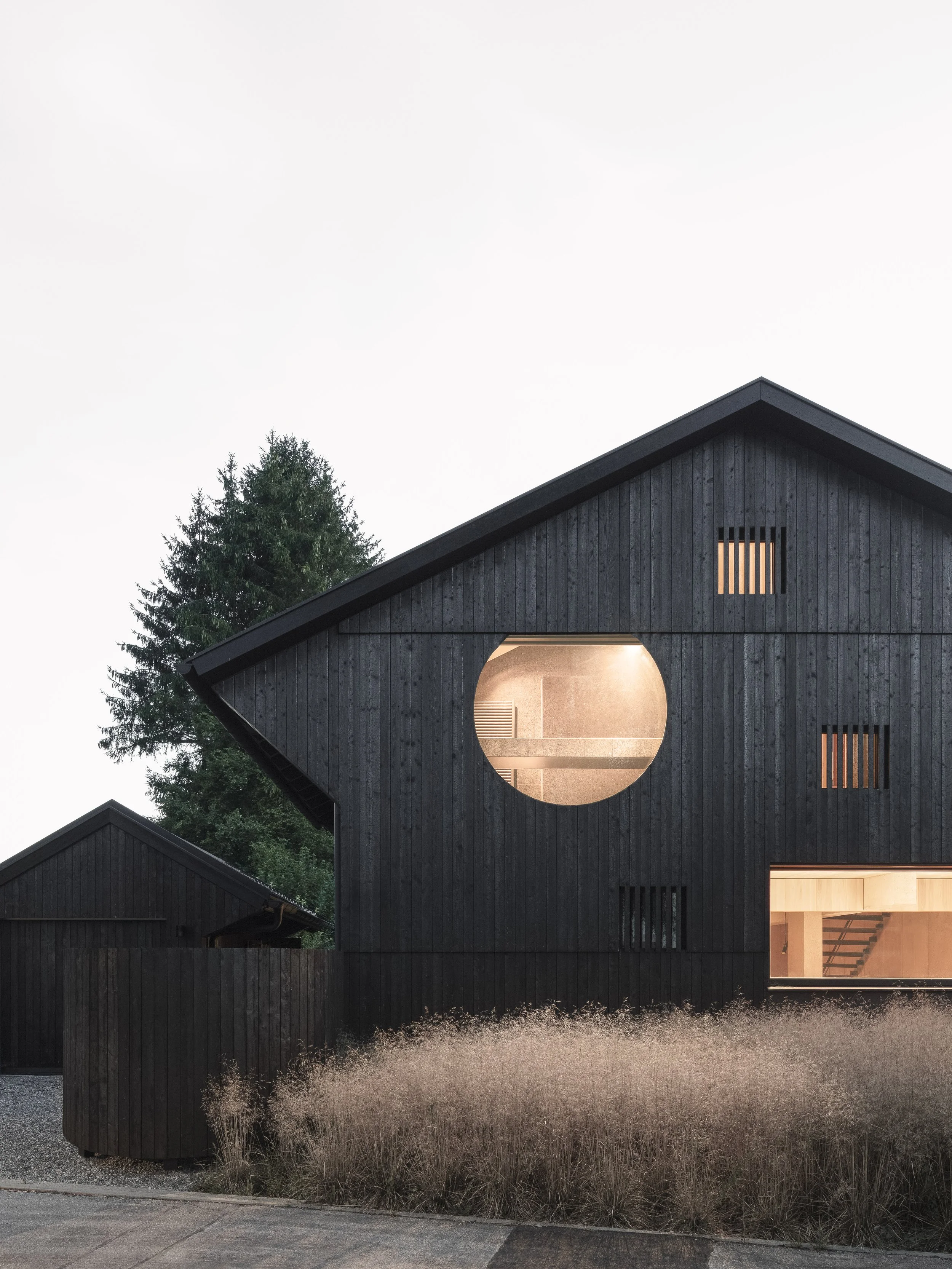 2012 HOUSES WITH ONE PILLAR 2025