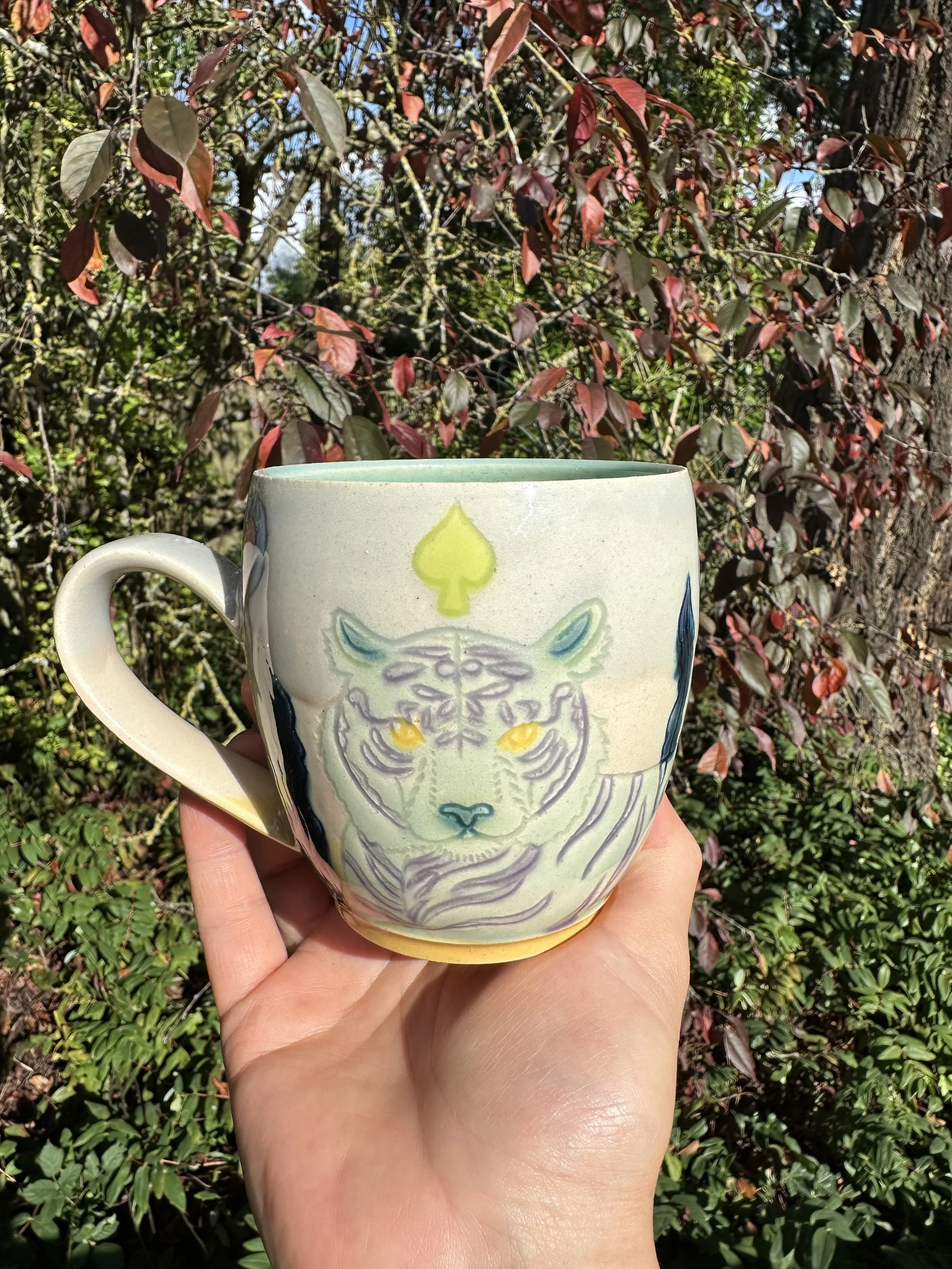 Tiger Mug by Phi Nguyen