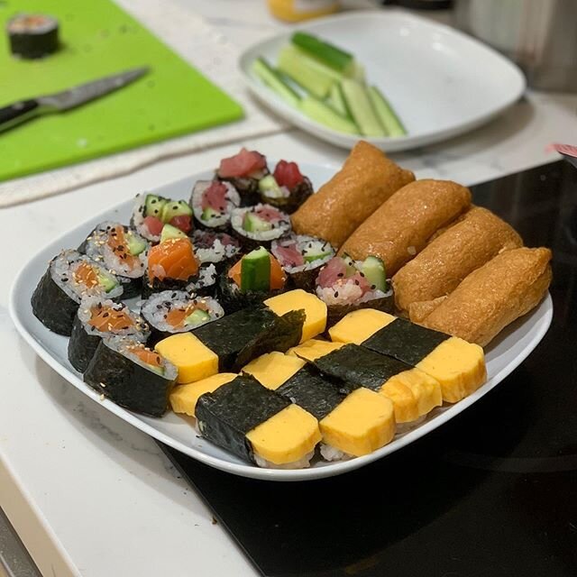 Quarantine weekend #1,273,828: made sushi! Tuna and salmon rolls with tamago nigiri and pre-made inari for @melissalee0. It was surprisingly easy!