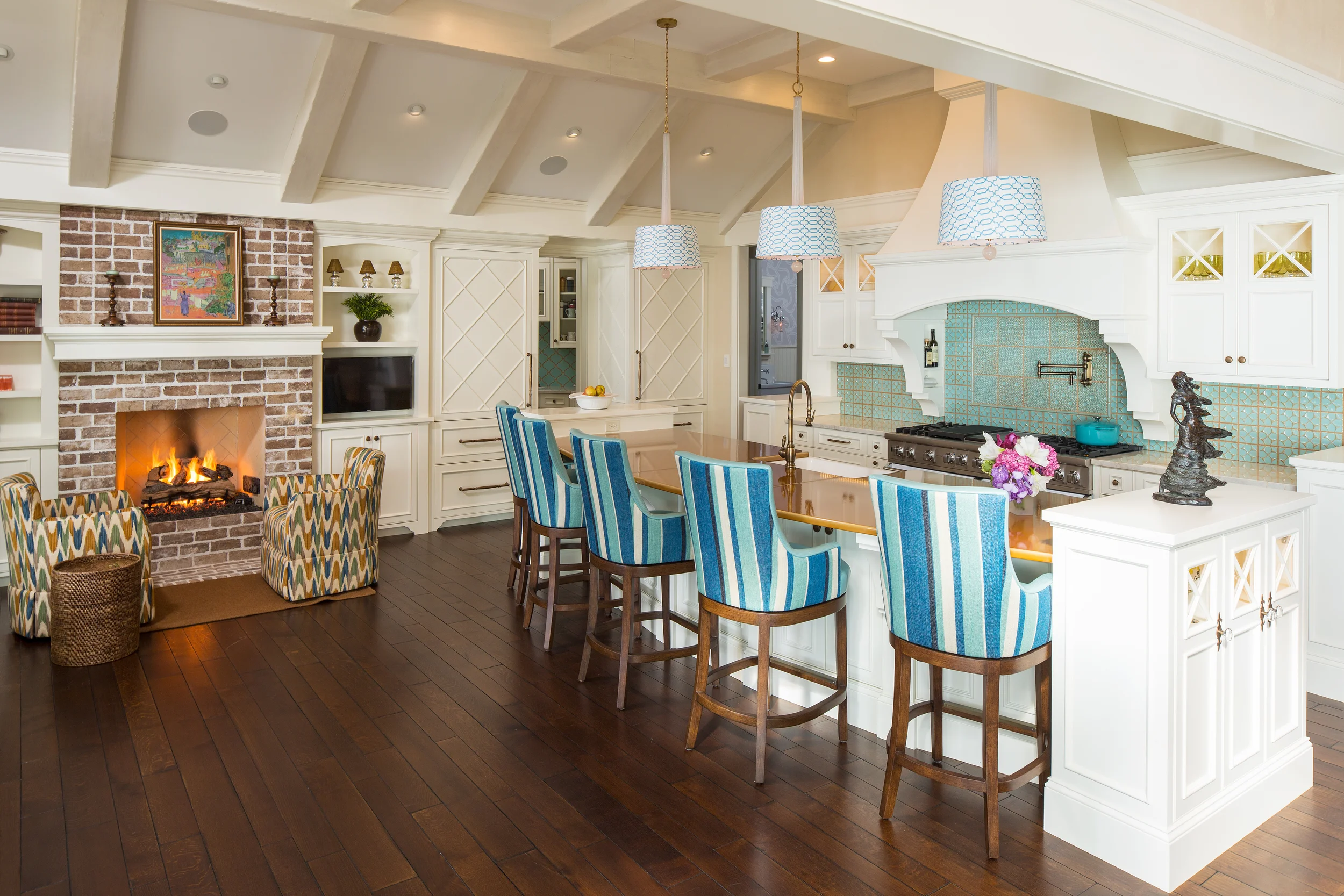 Lakeside Luxury Home