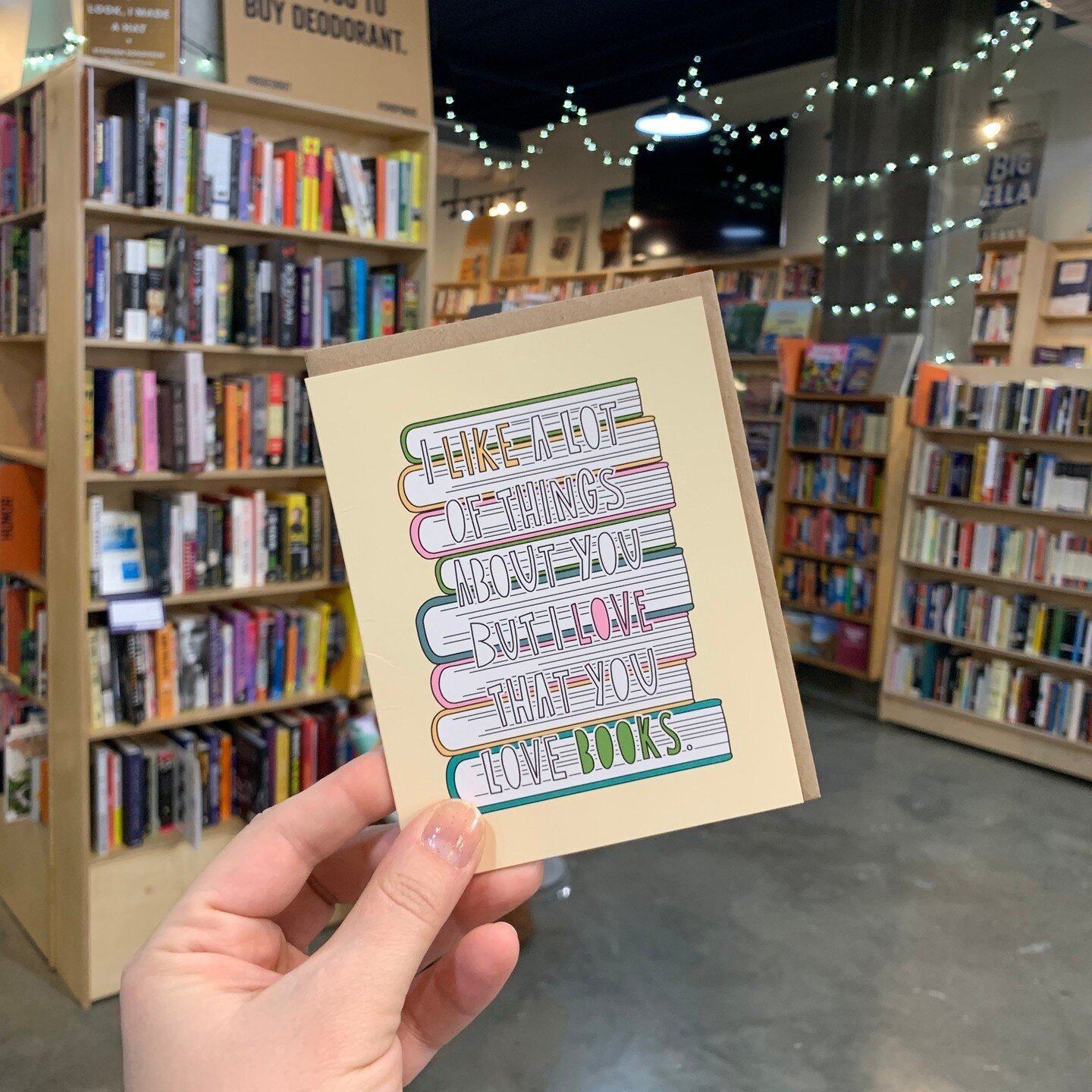 Friendly reminder to read more books. And to ask your friends about their favorite books. And to tell your friends about YOUR favorite books. And to buy everyone you know books as gifts for every occasion. Or no occasion at all.⁠
⁠
📸 taken at the wo