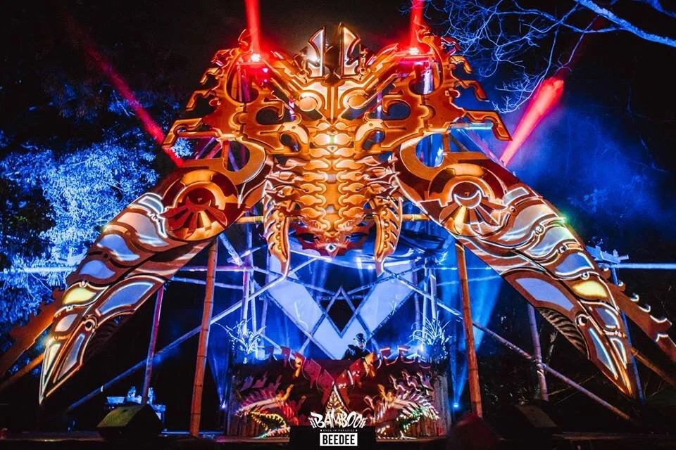 glowbeedee.jpg