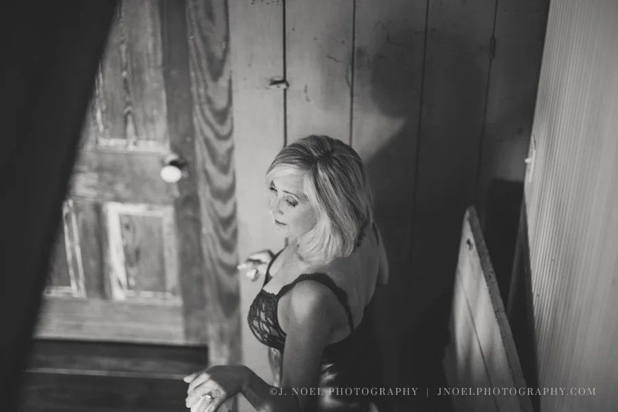 Austin Boudoir Photographer-5w.jpg