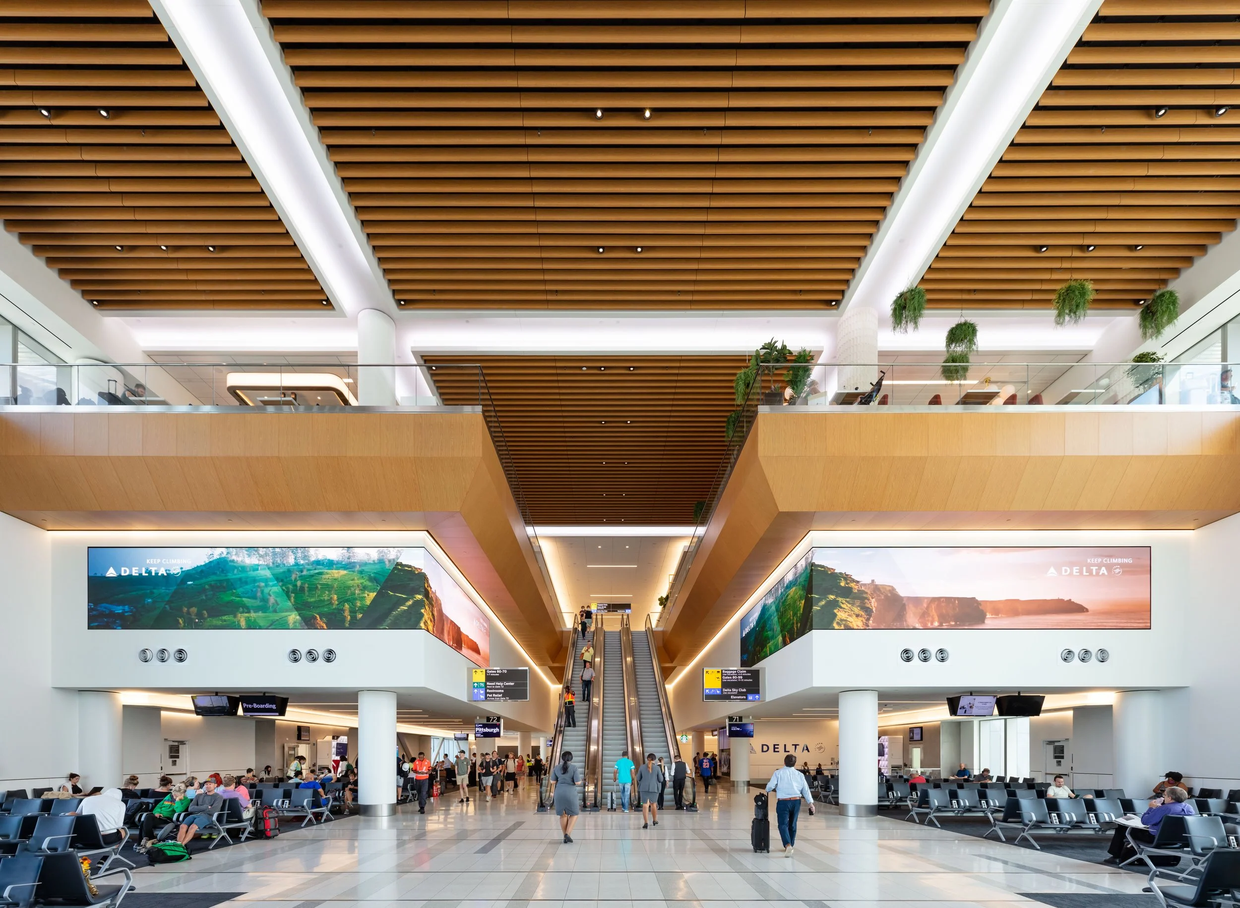 HIPNY_LGA_Delta_TerminalC_20220715_01.jpg