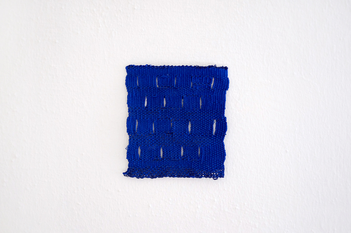 Izziyana SUHAIMI, Small Studies of an Everyday Practice, Blue Slits, 2014, Cotton Thread, 11 x 10 cm.jpg