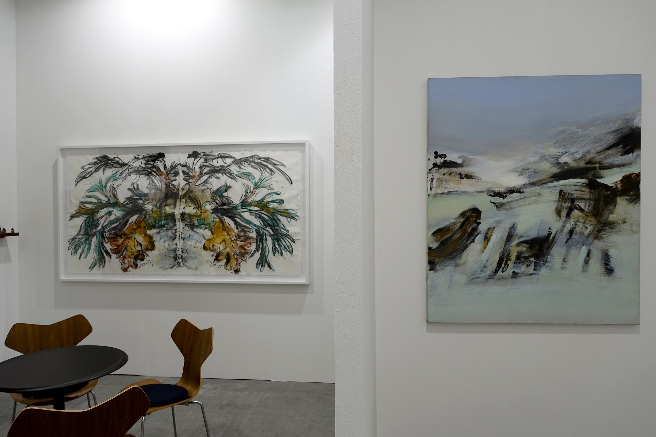  Installation view 