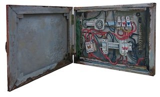   Electric Box   2023  Oil on canvas  metal hinge and metal handle  H35.5 x W46 x D5.5 cm (close)  H35.5 x W92 x D3.5 cm (open)  