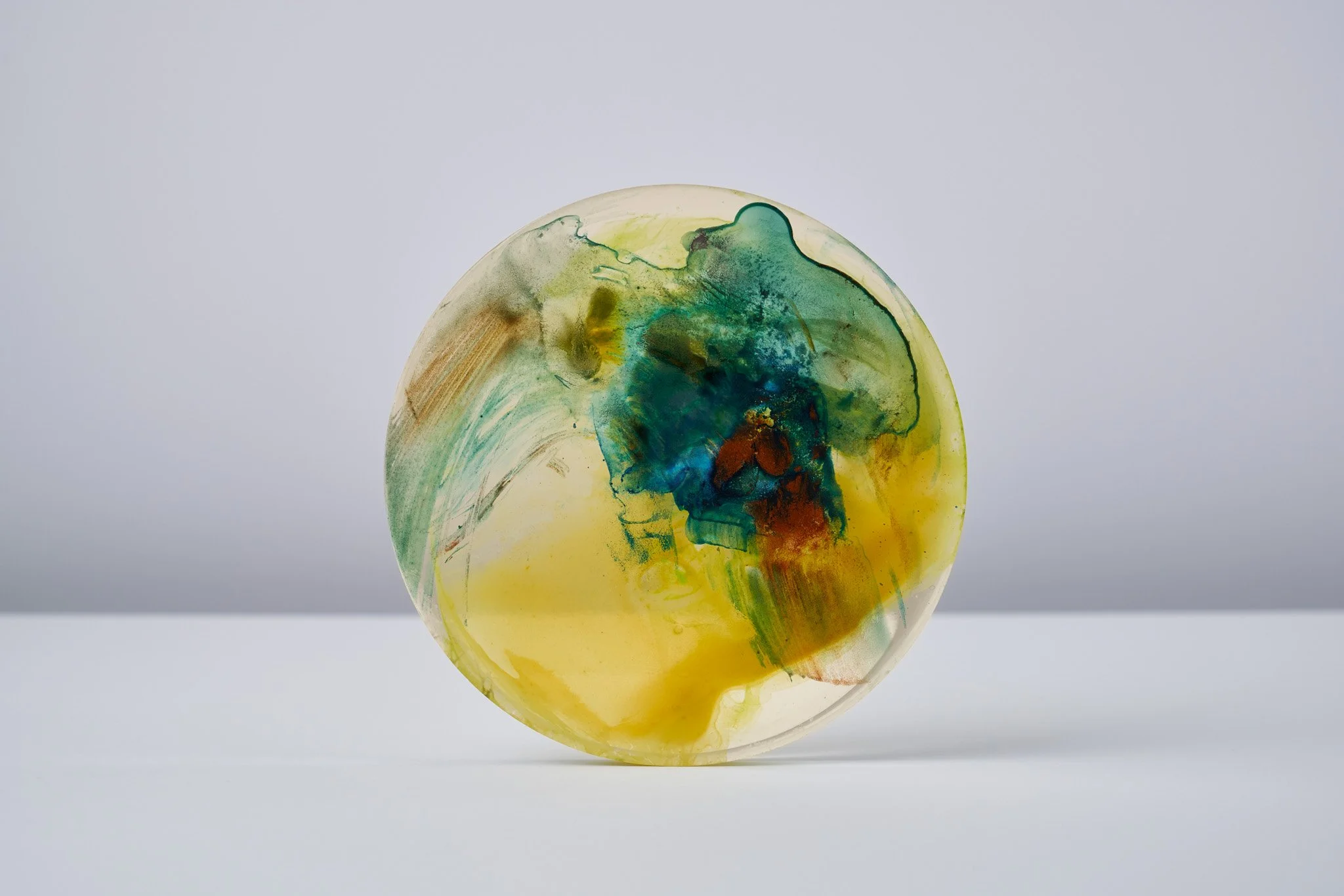   12:00  2020 Acrylic and resin on plexiglass ⌀14 x D1 cm 