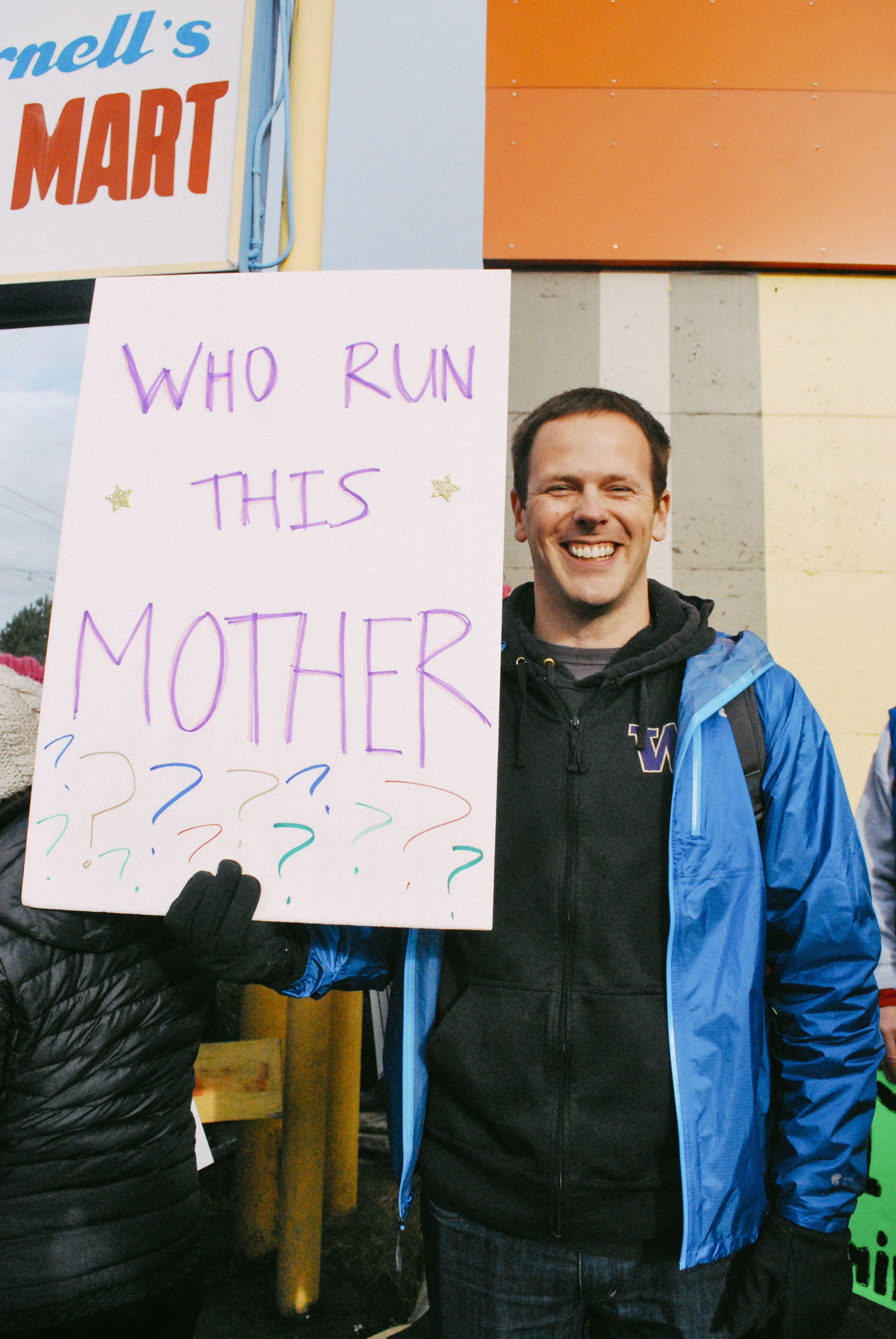 Womens_March_Seattle_Web_5.jpg